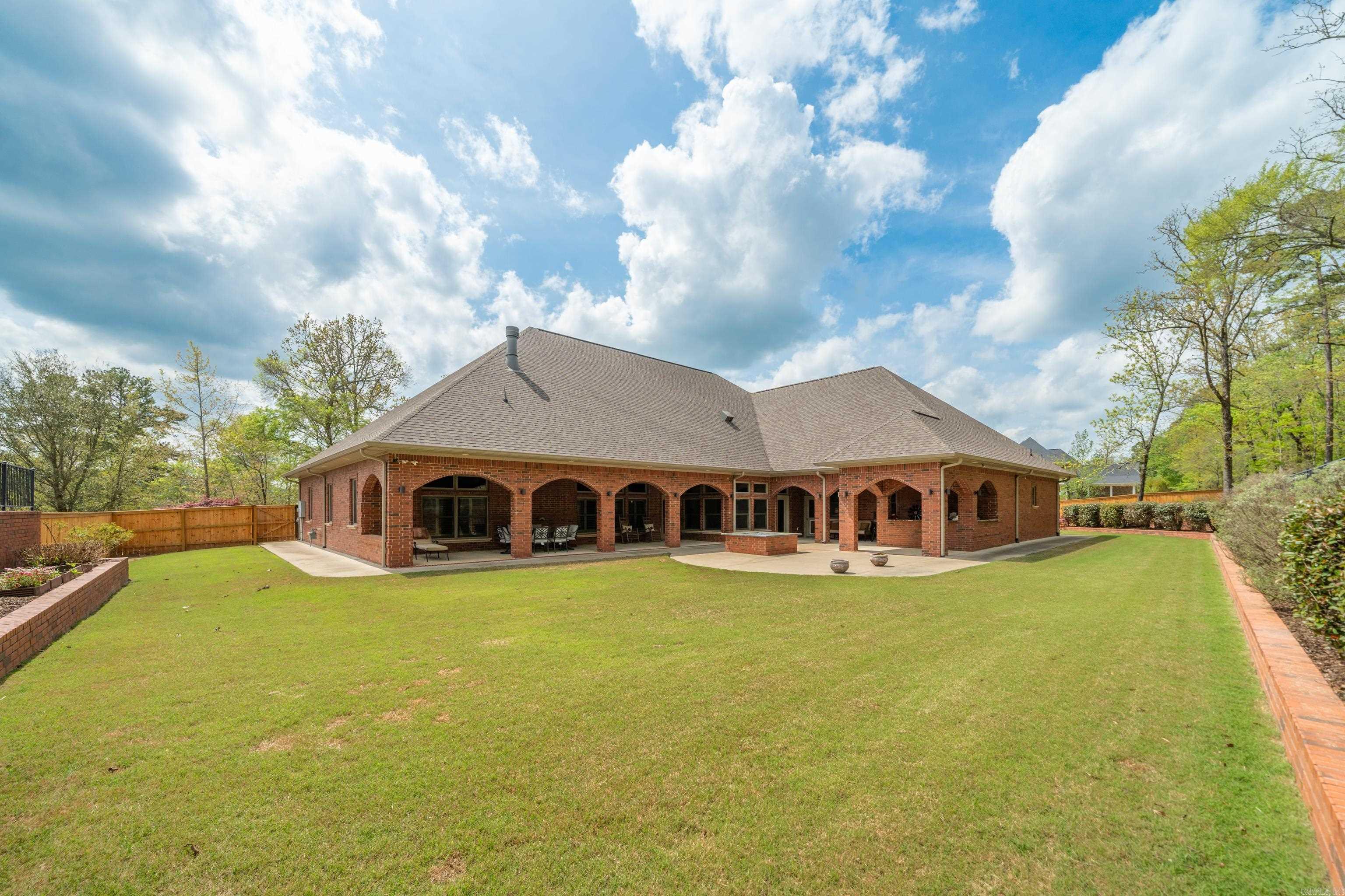 RED OAK - Residential