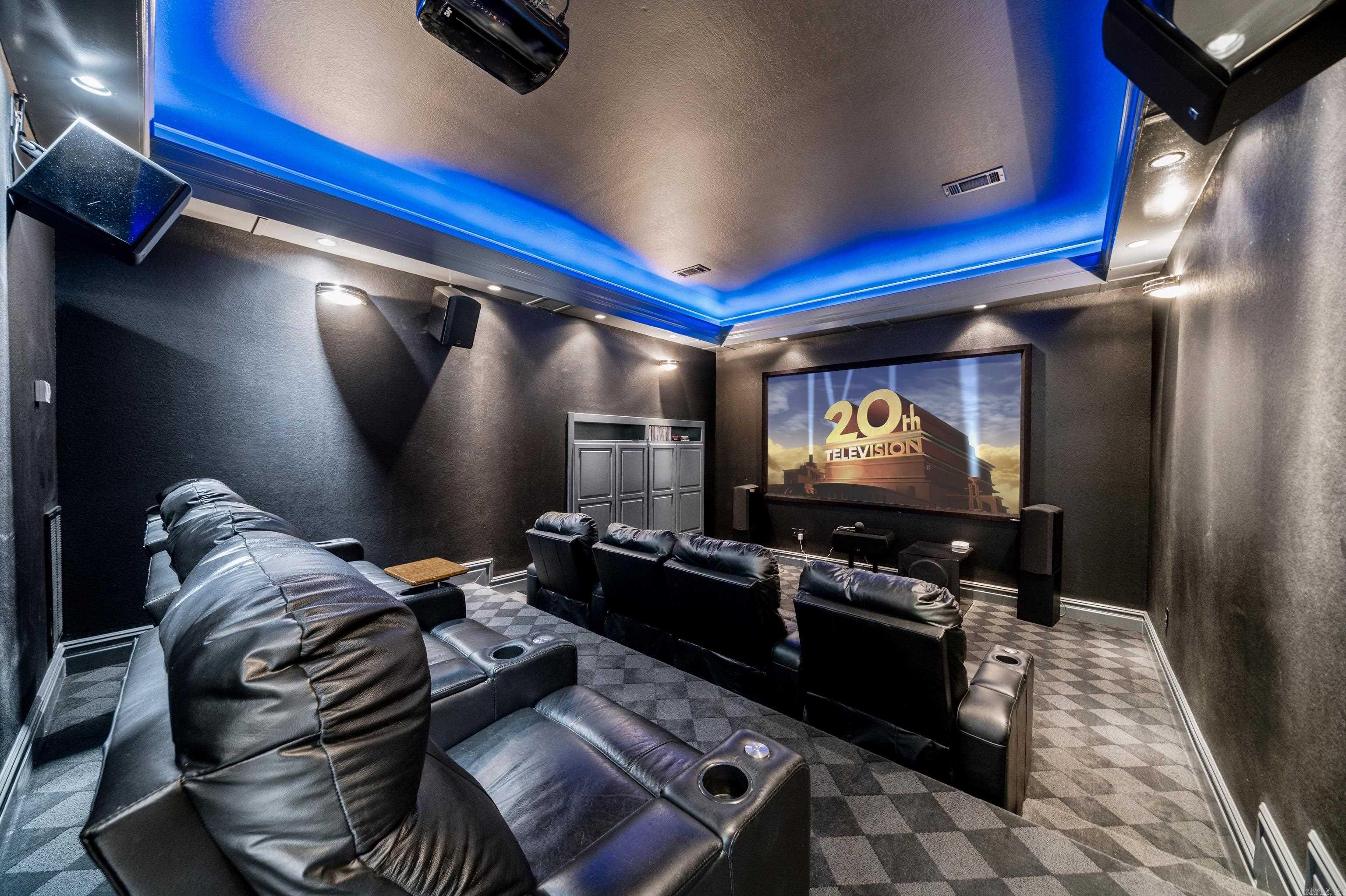 RED OAK - Residential