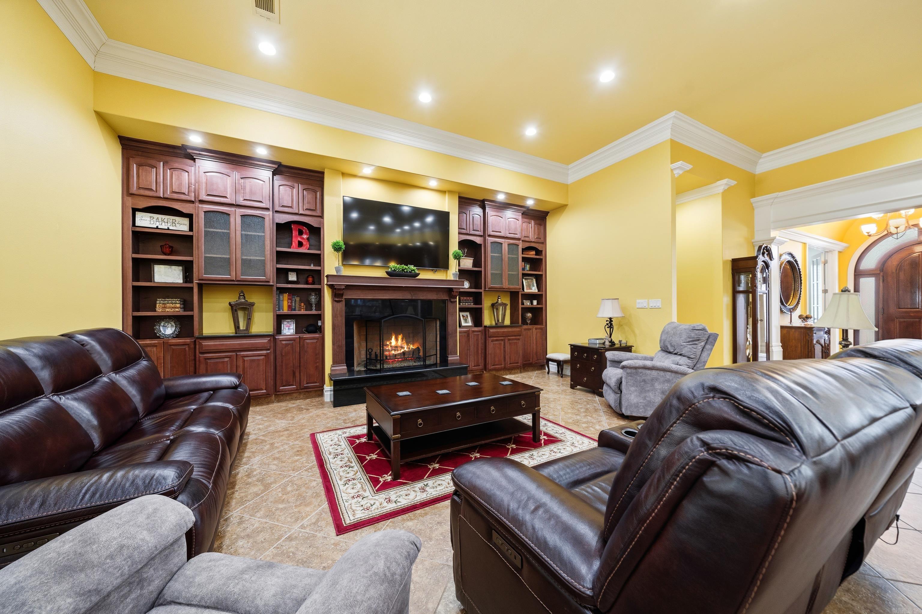 RED OAK - Residential