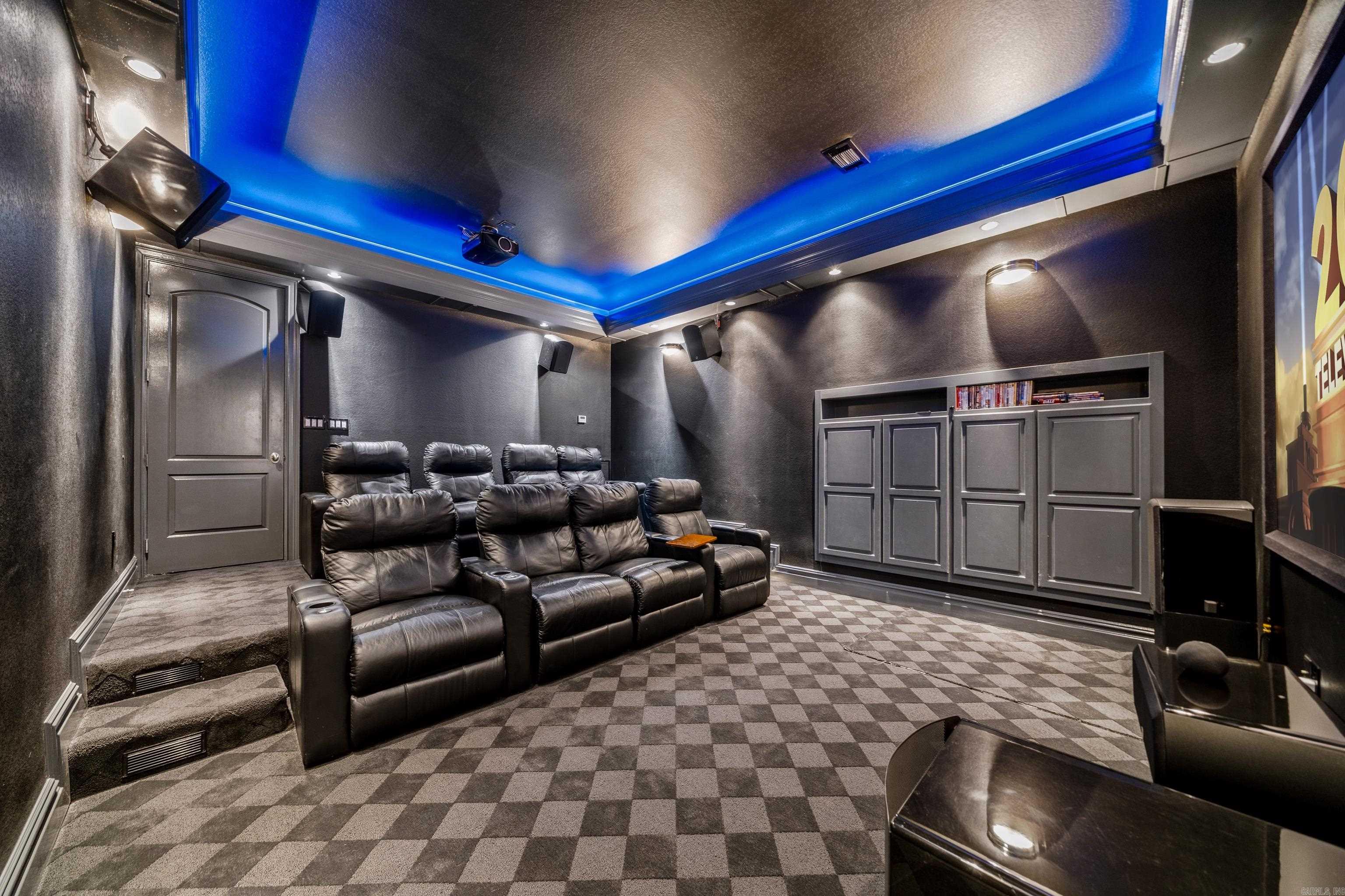 RED OAK - Residential