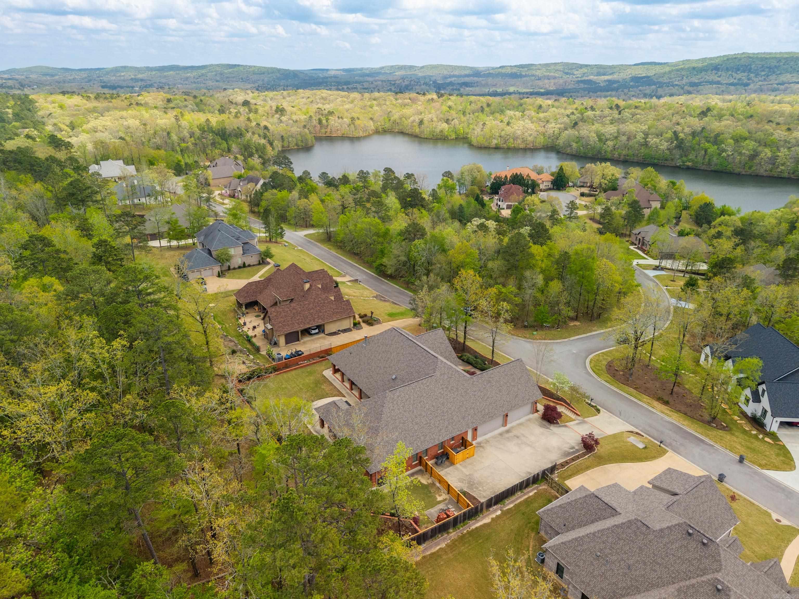 RED OAK - Residential