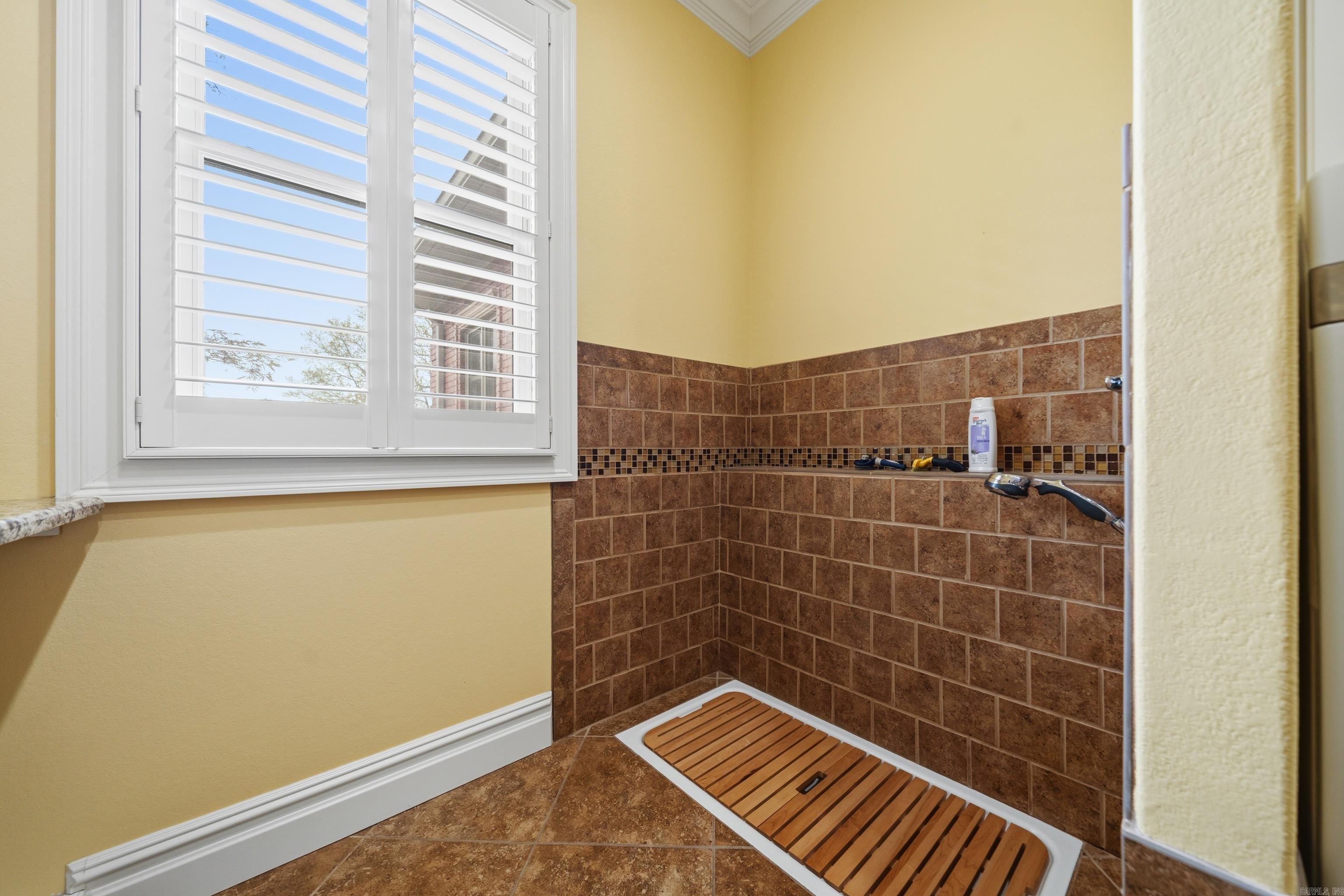 RED OAK - Residential