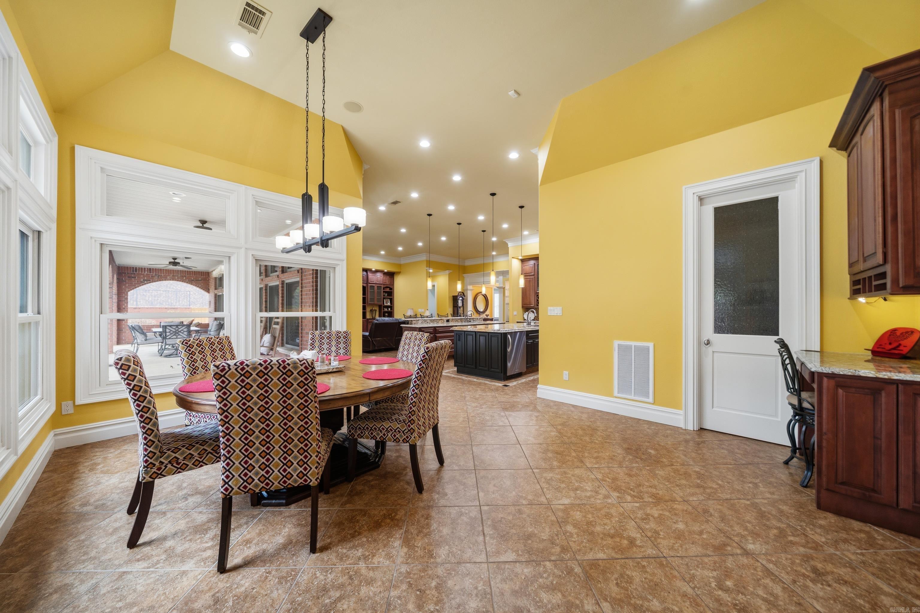 RED OAK - Residential