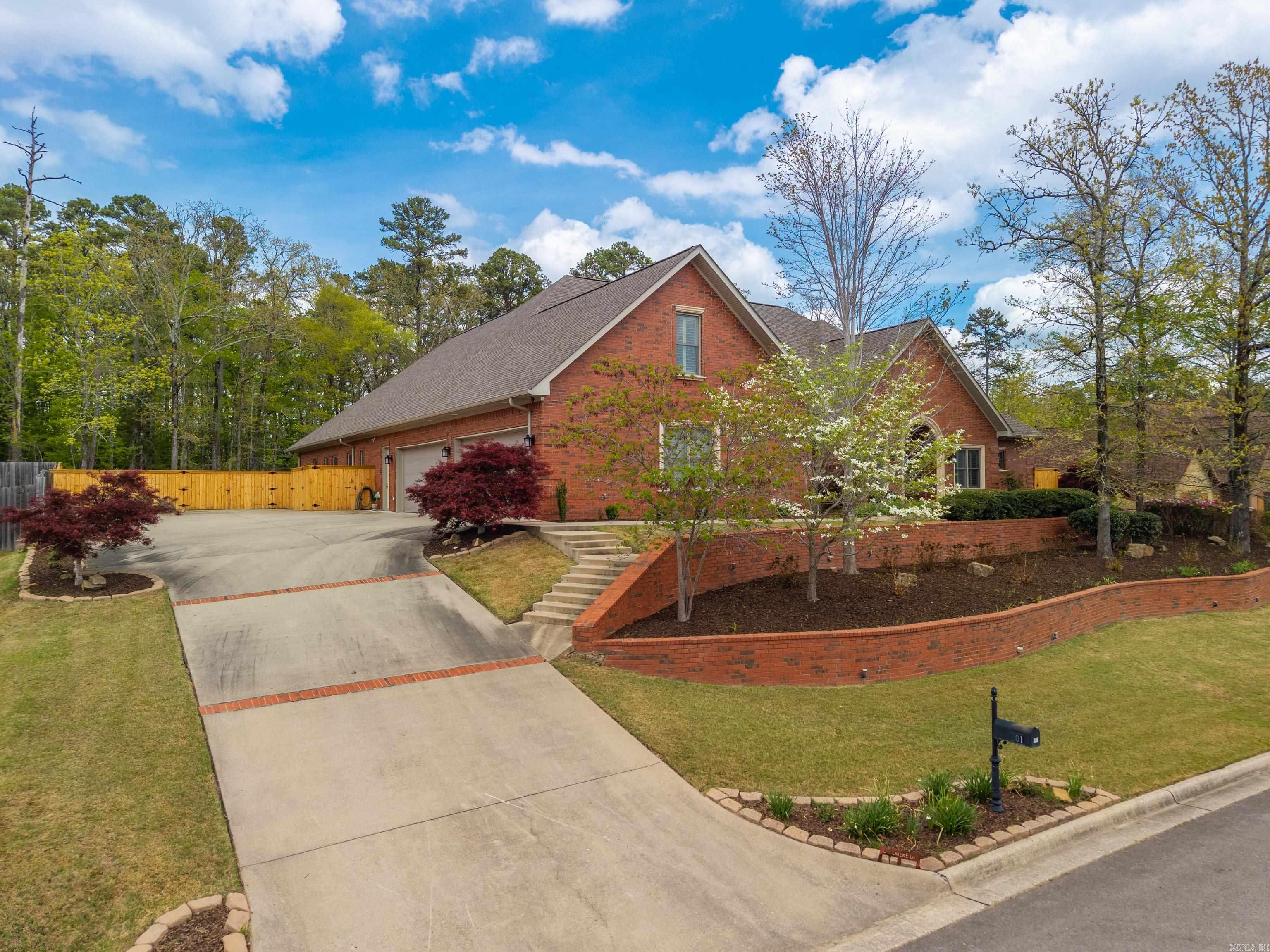 RED OAK - Residential