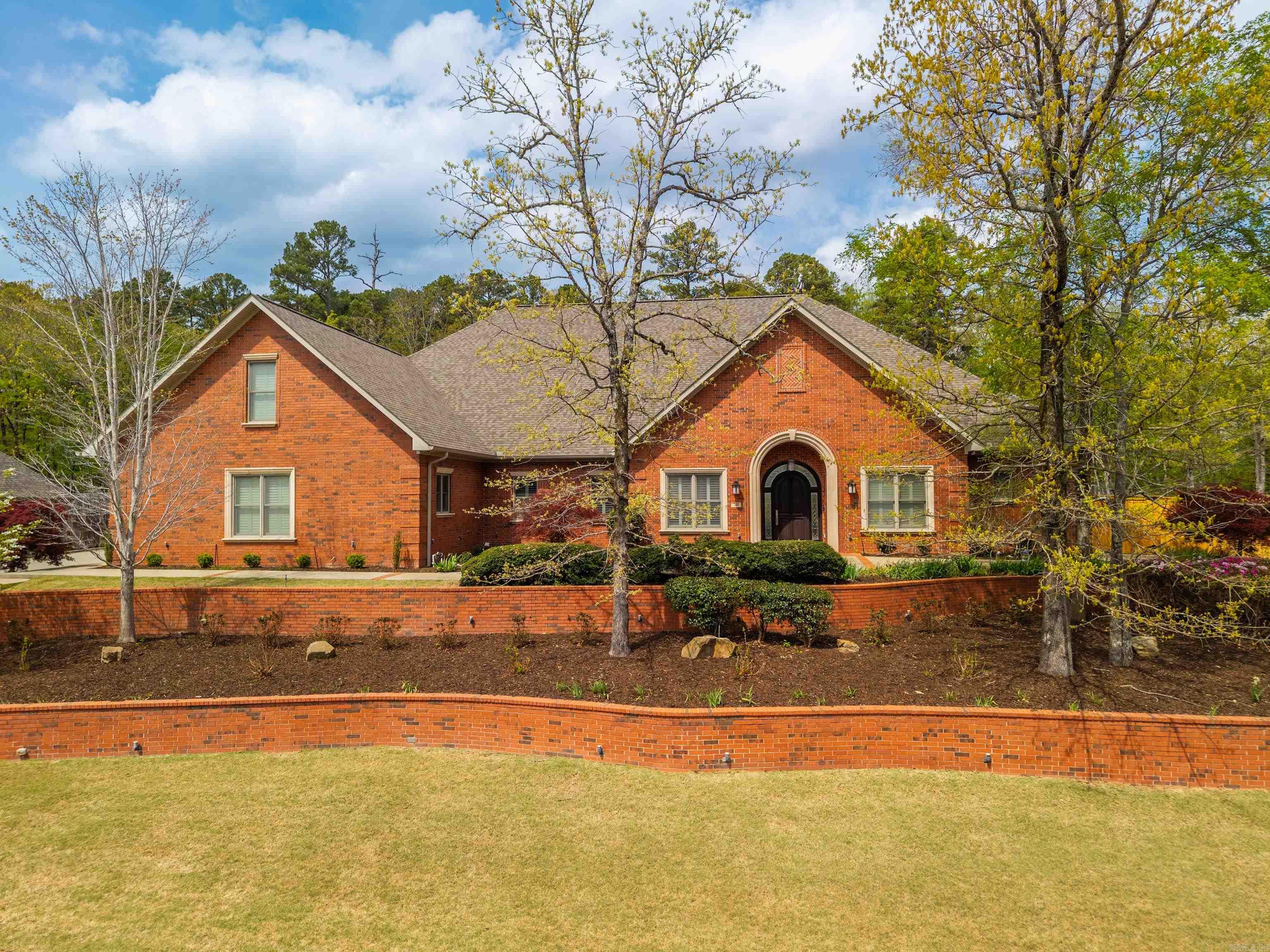 RED OAK - Residential