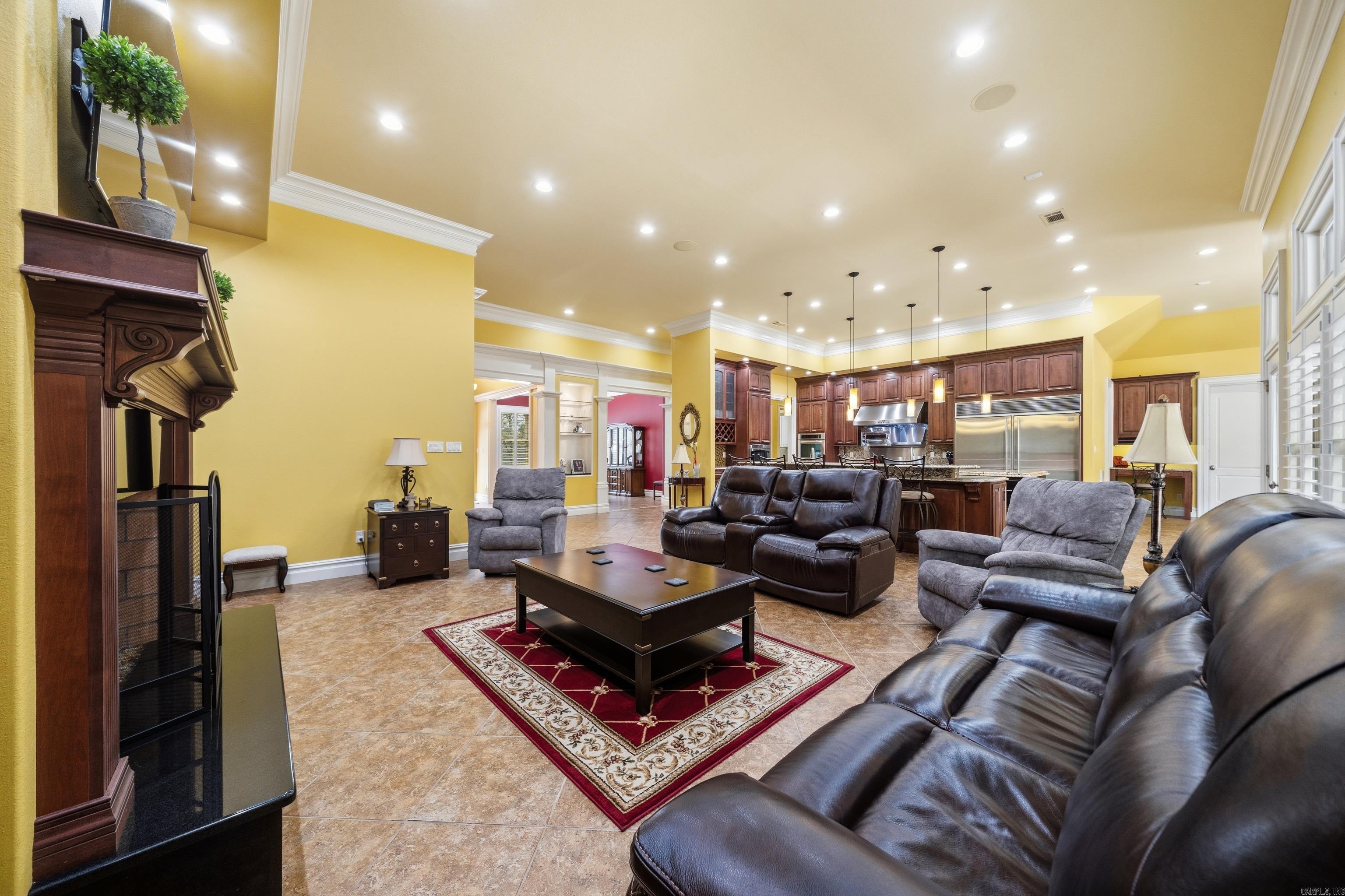 RED OAK - Residential