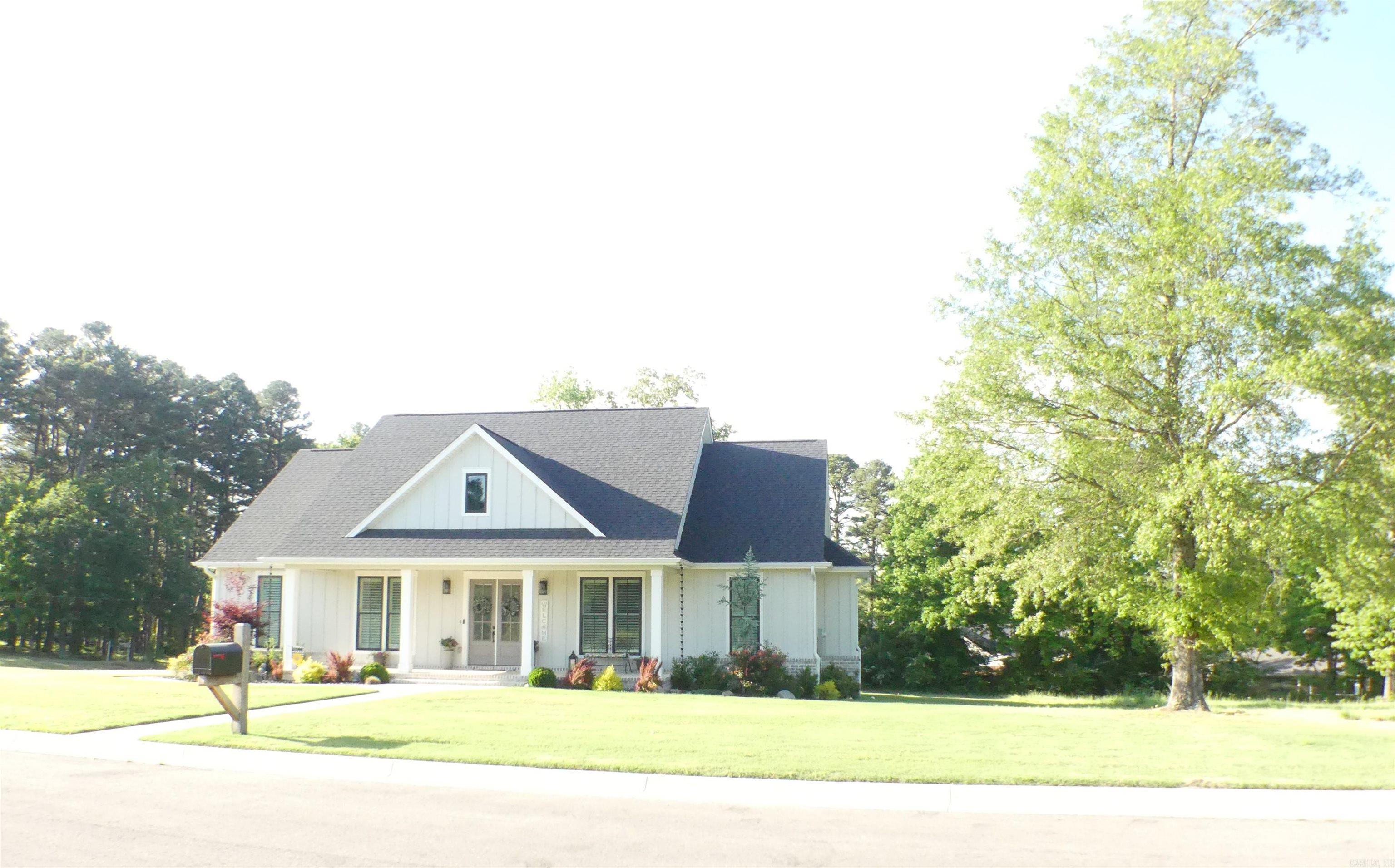 THE VILLAGE AT PRAIRIE CREEK - Residential