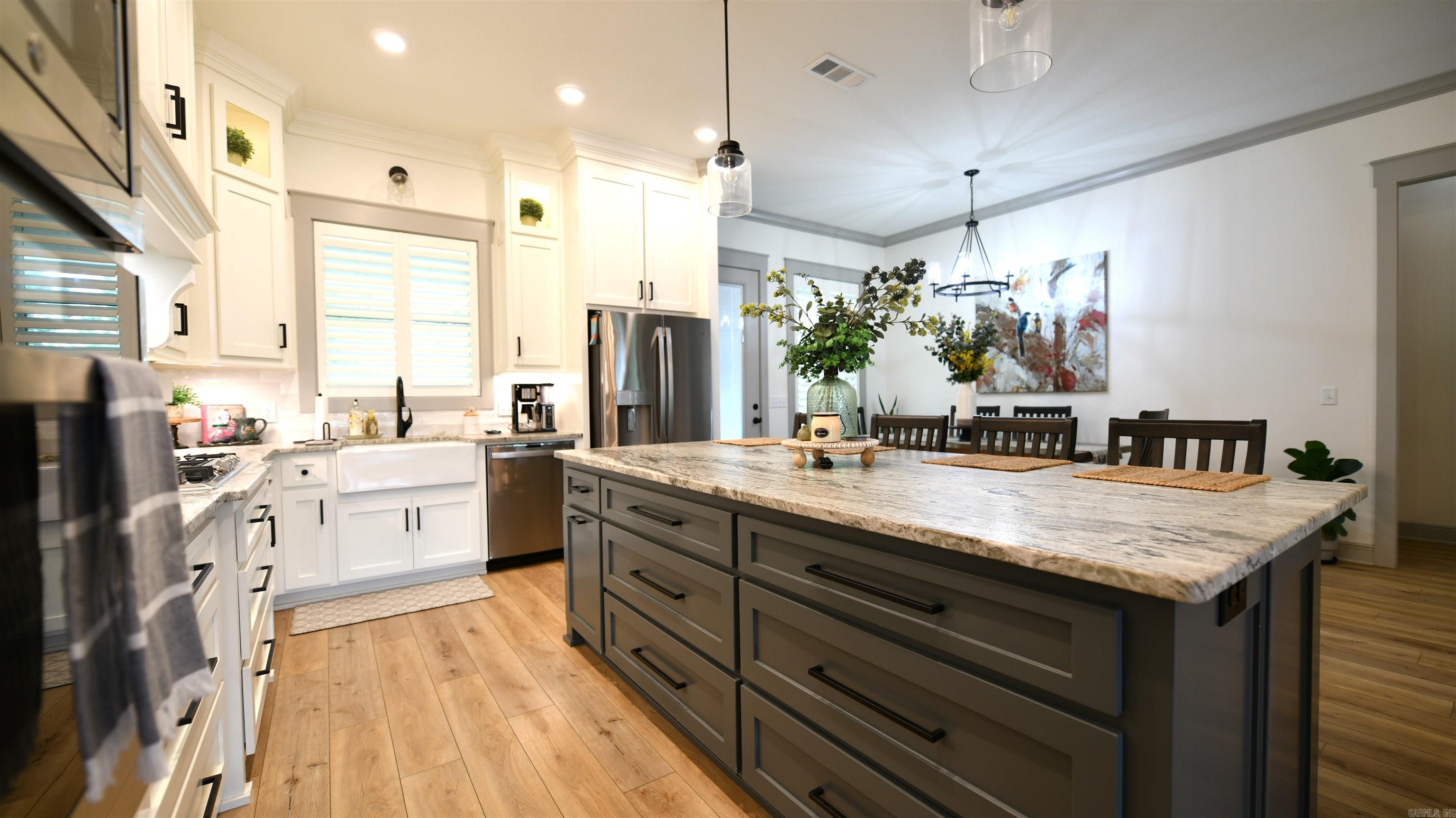 THE VILLAGE AT PRAIRIE CREEK - Residential