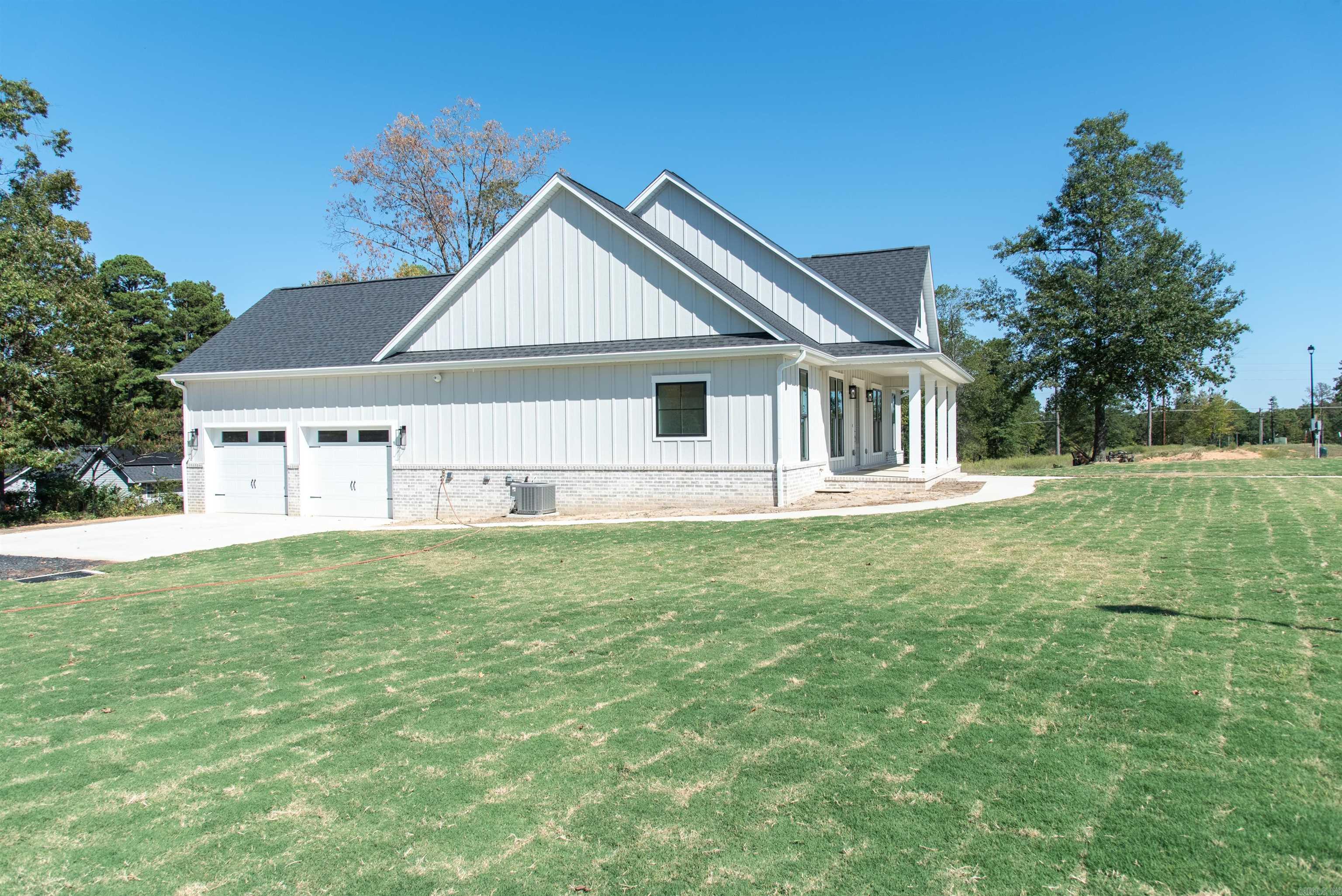 THE VILLAGE AT PRAIRIE CREEK - Residential