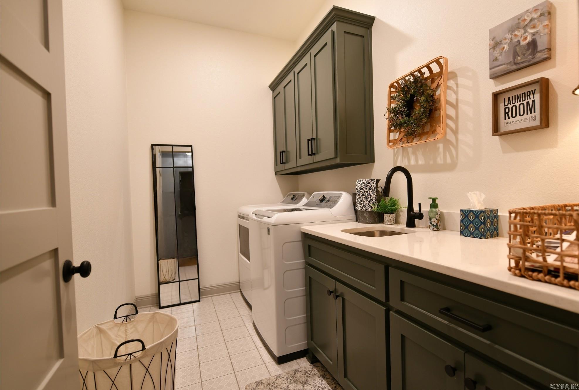 THE VILLAGE AT PRAIRIE CREEK - Residential