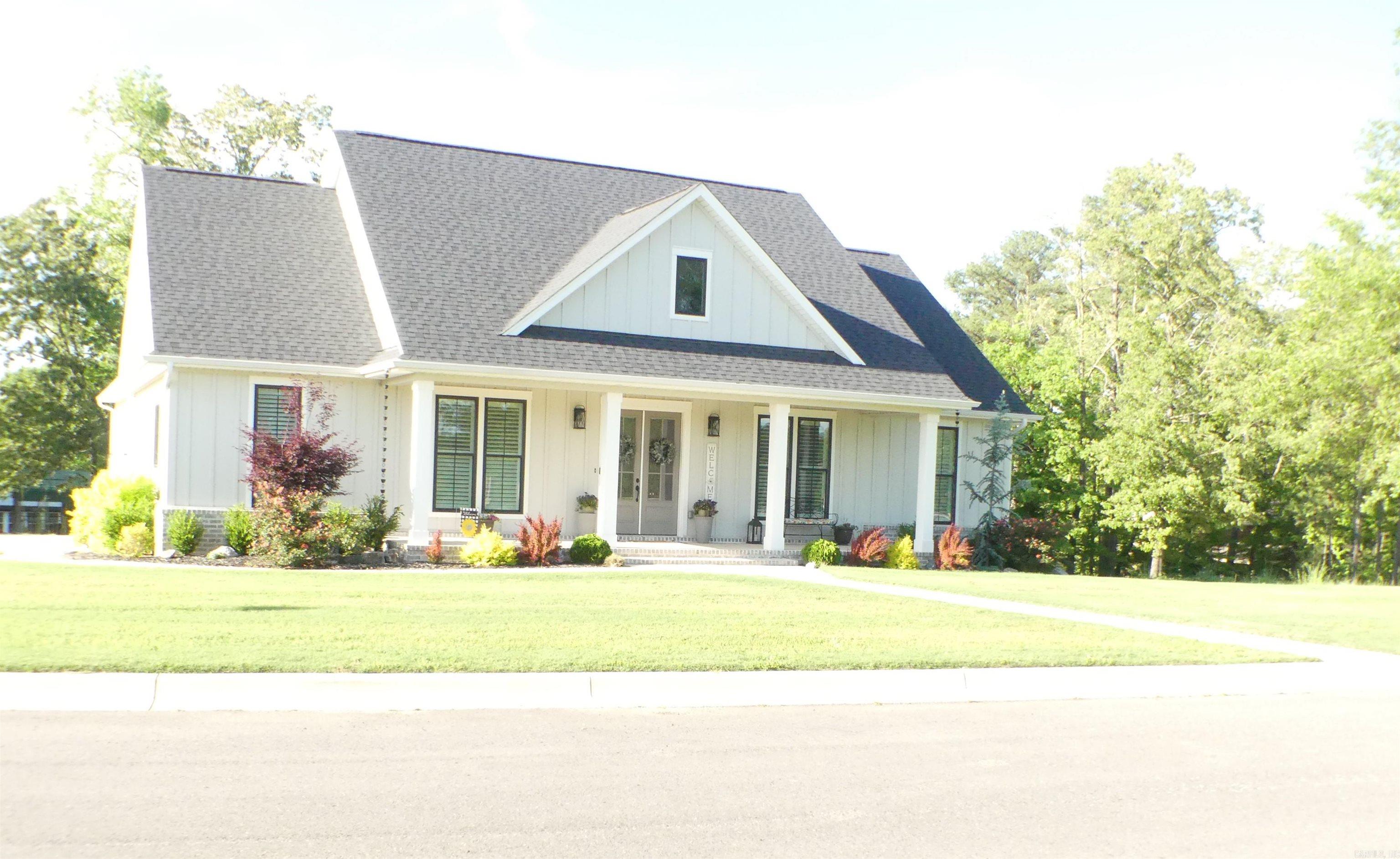 THE VILLAGE AT PRAIRIE CREEK - Residential