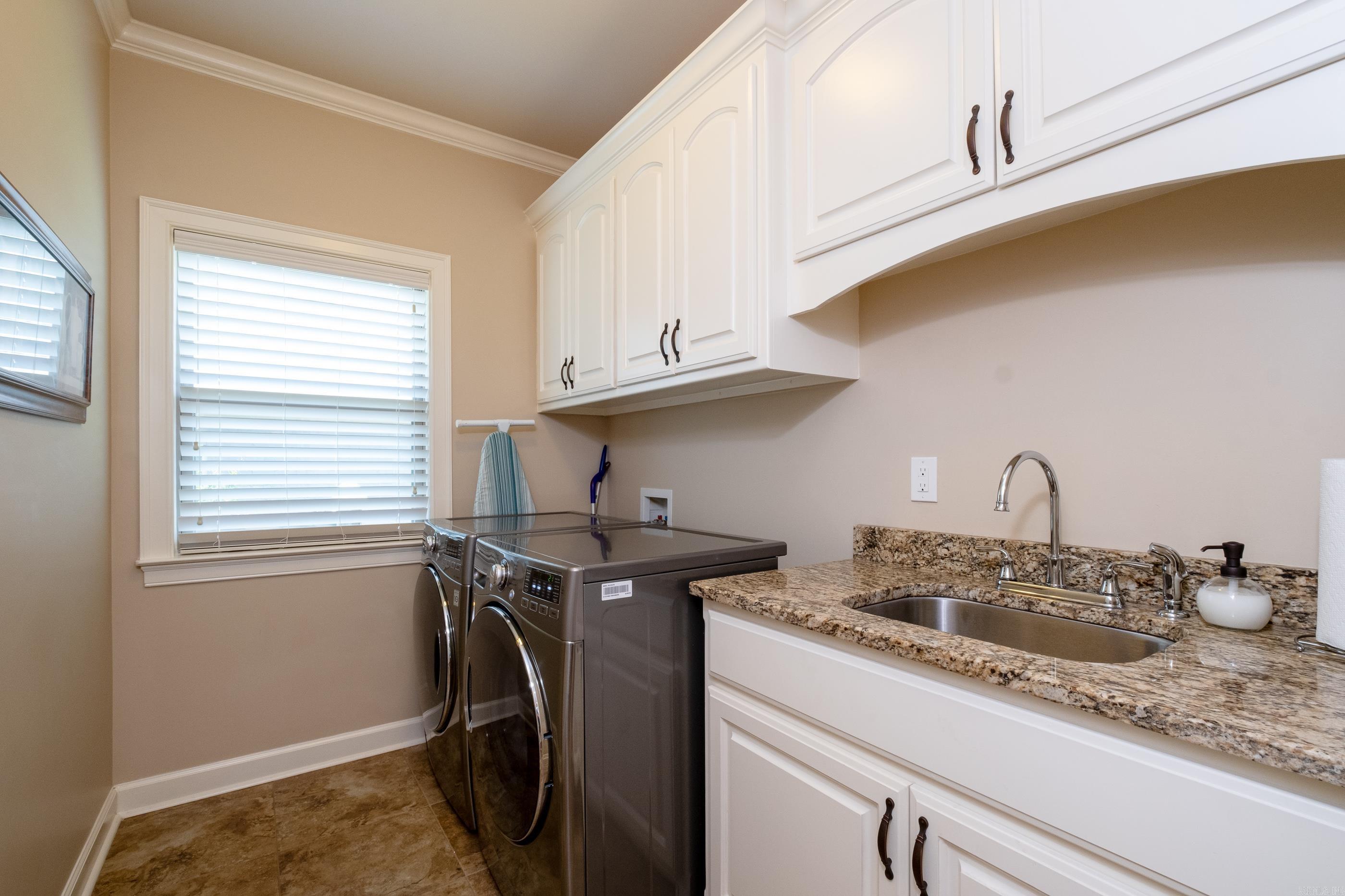 WOODLANDS EDGE - Residential