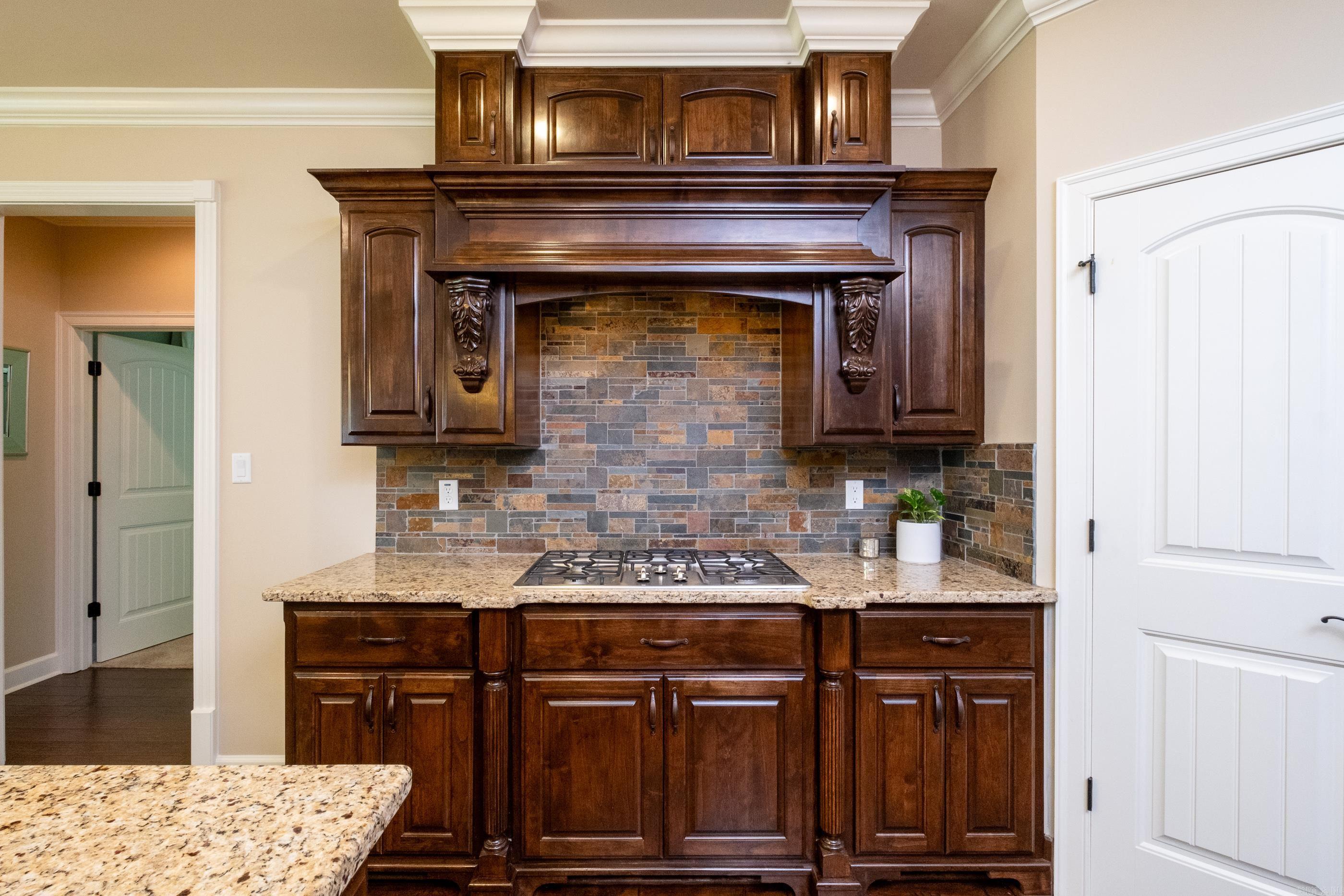 WOODLANDS EDGE - Residential