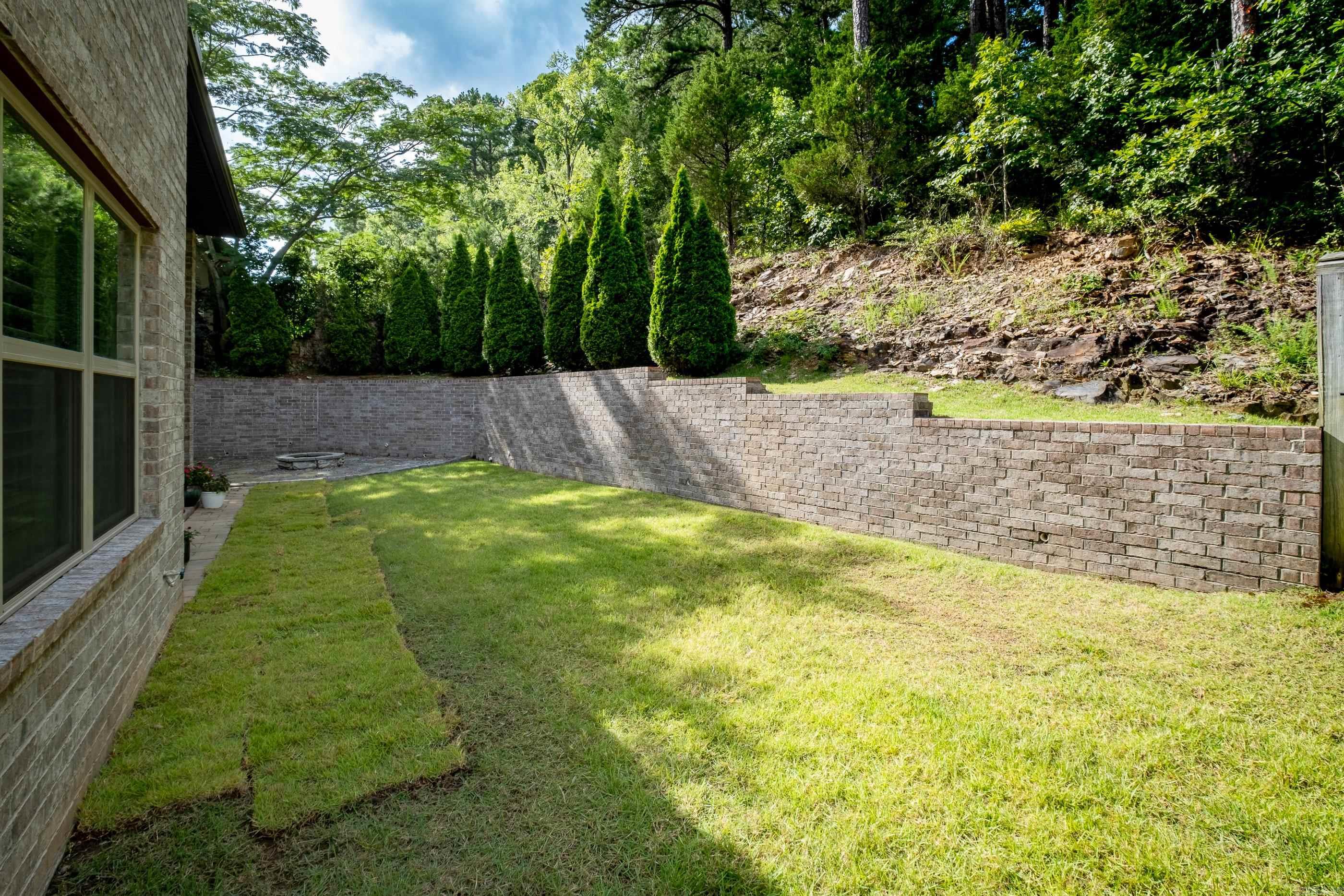 WOODLANDS EDGE - Residential