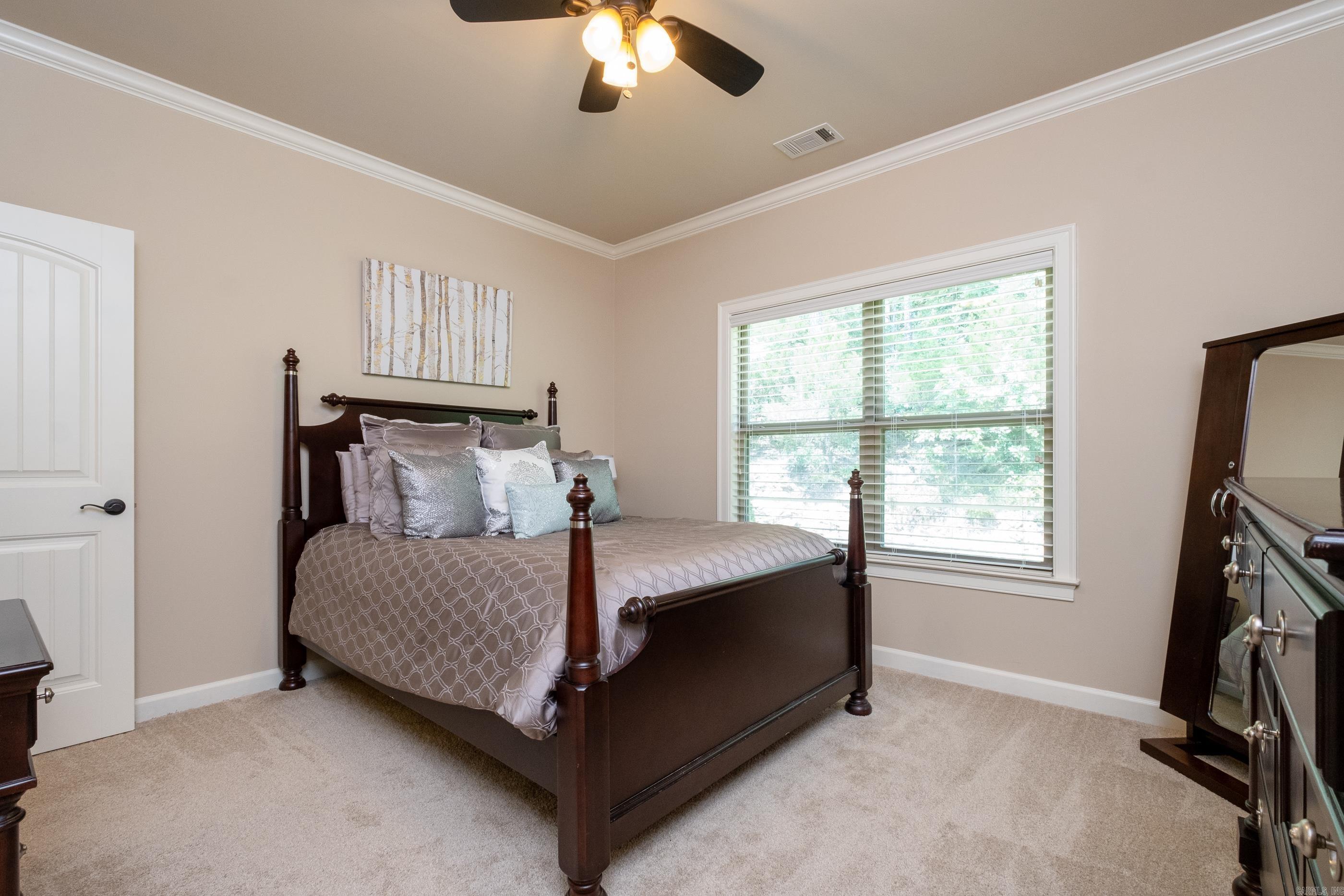 WOODLANDS EDGE - Residential