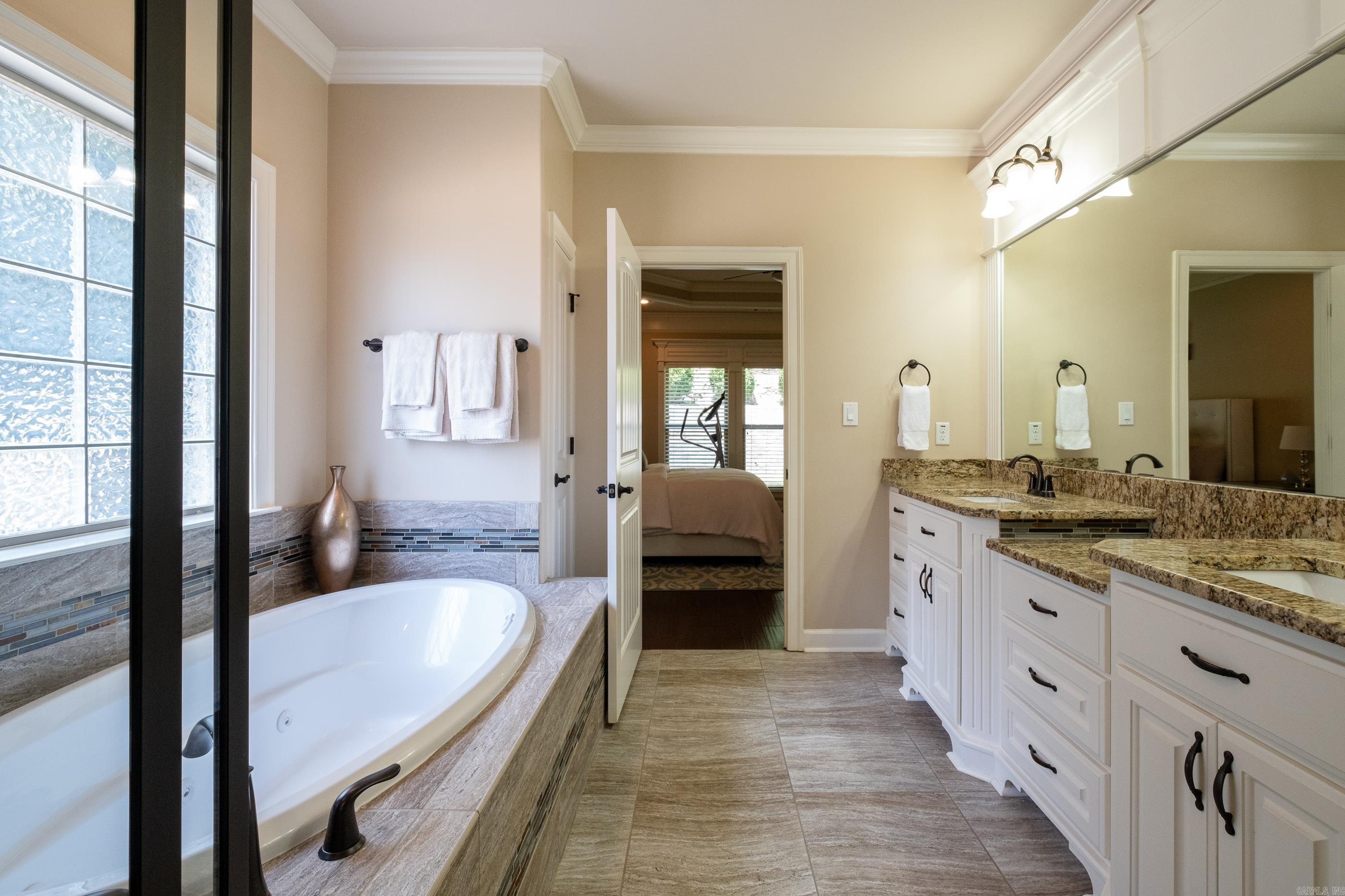 WOODLANDS EDGE - Residential