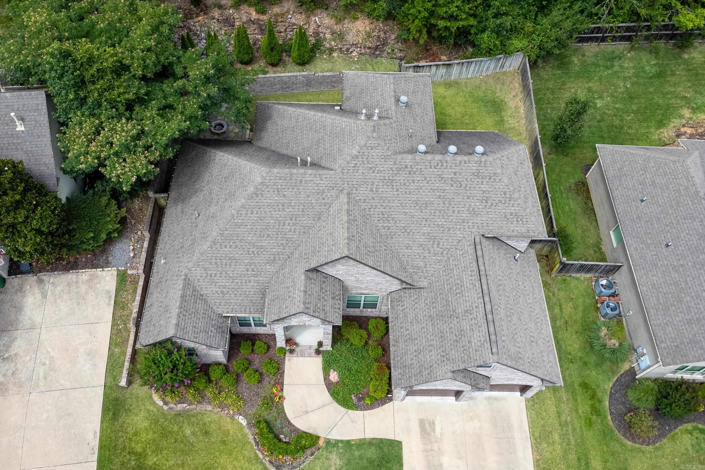 WOODLANDS EDGE - Residential