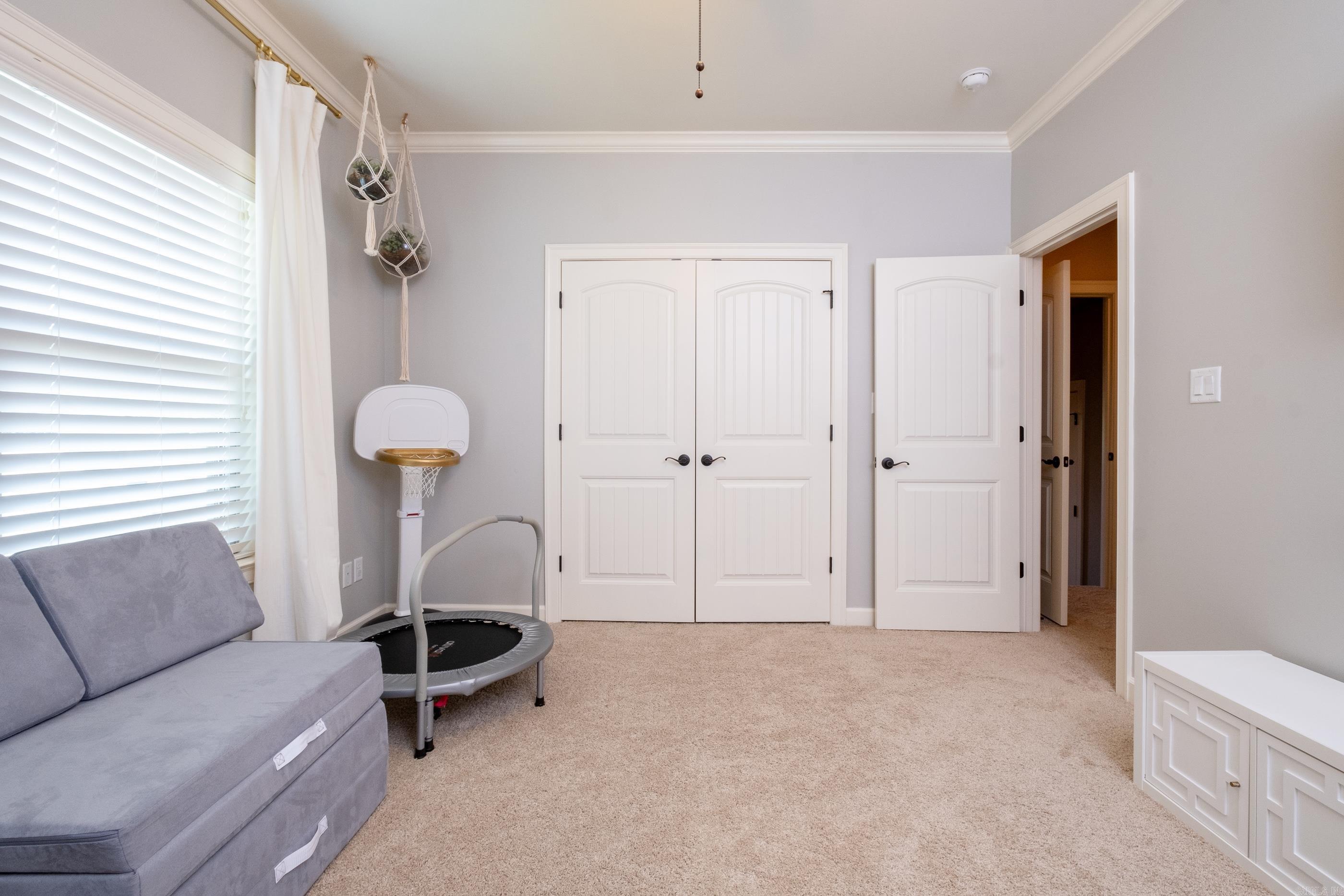 WOODLANDS EDGE - Residential