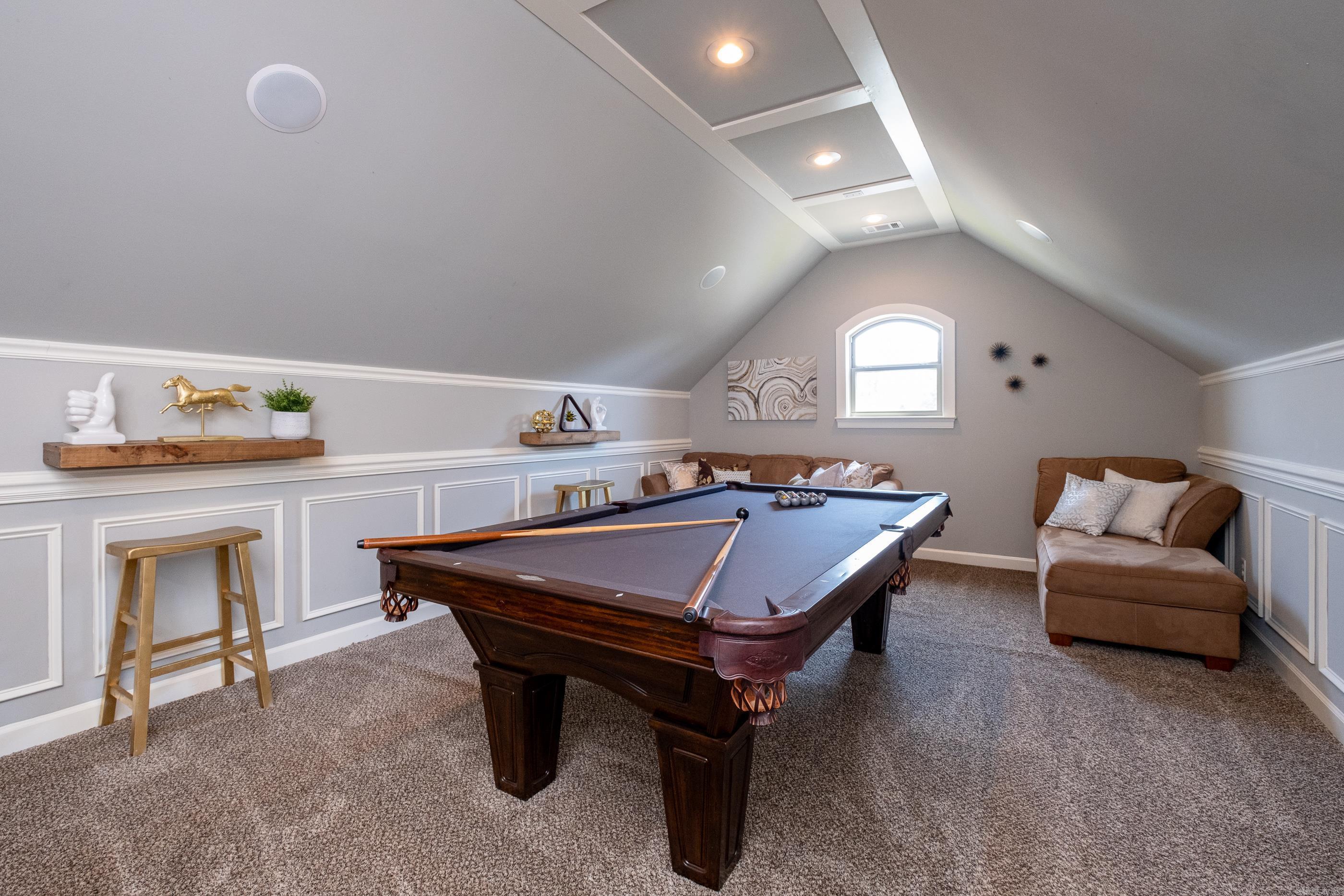 WOODLANDS EDGE - Residential