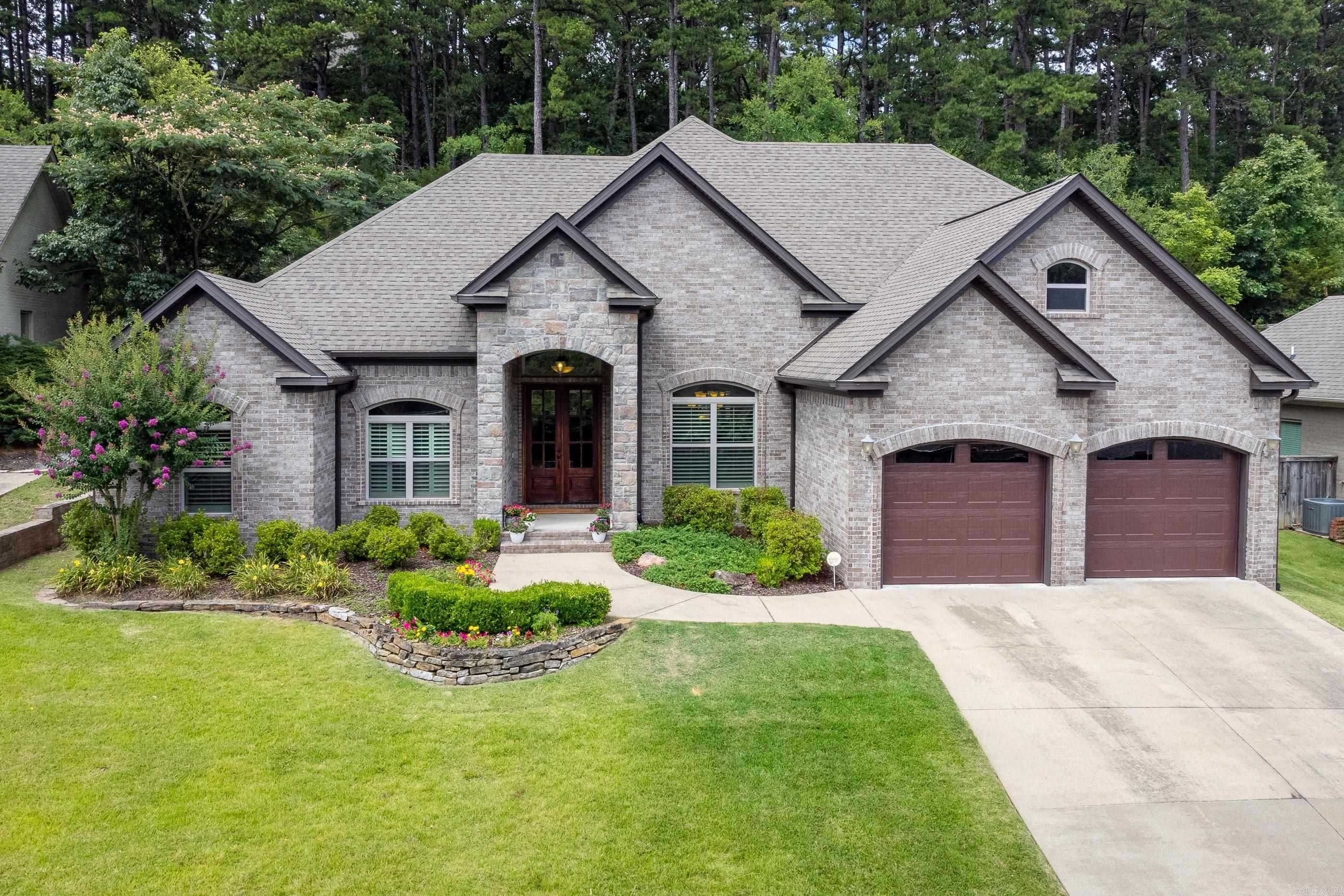 WOODLANDS EDGE - Residential