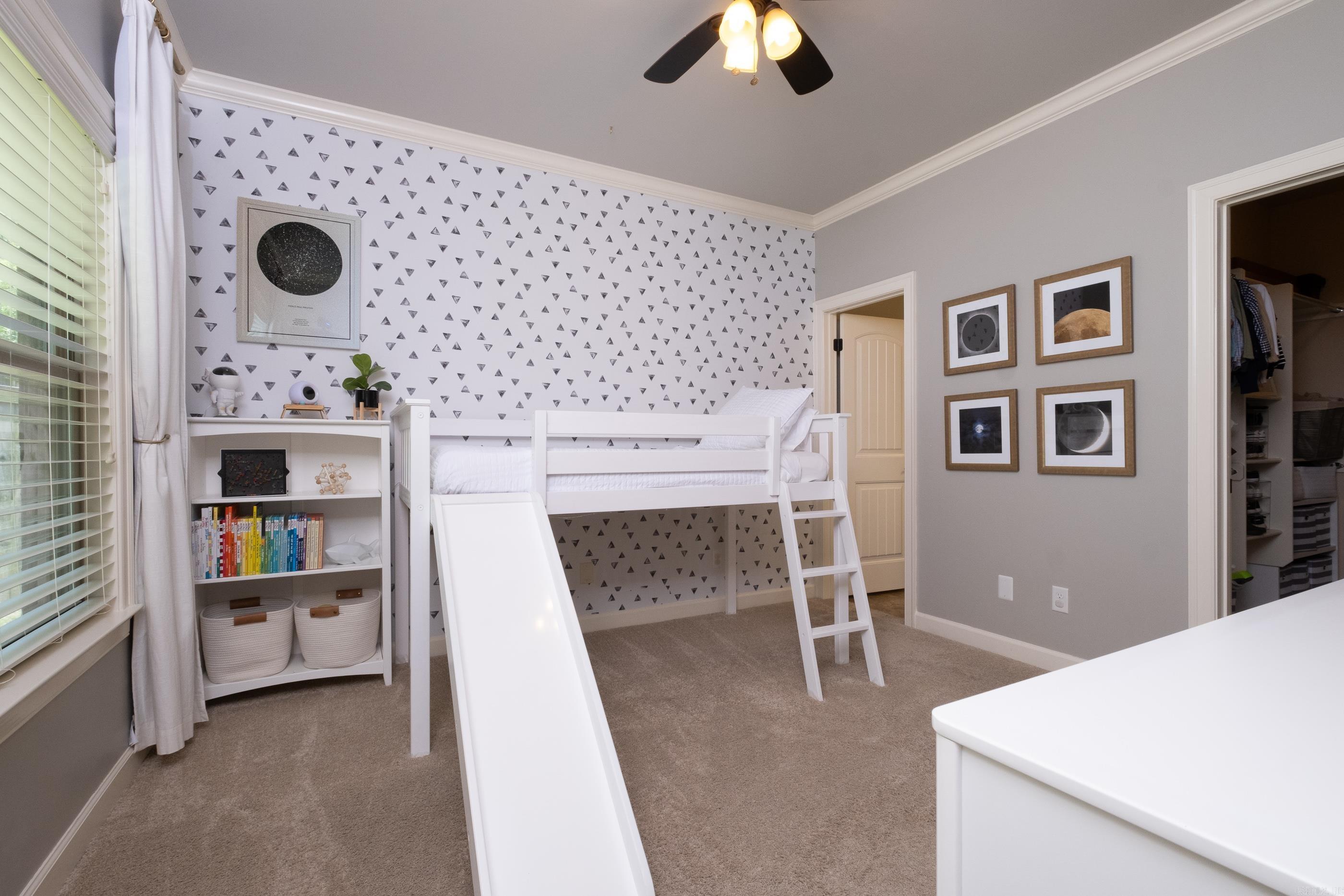 WOODLANDS EDGE - Residential