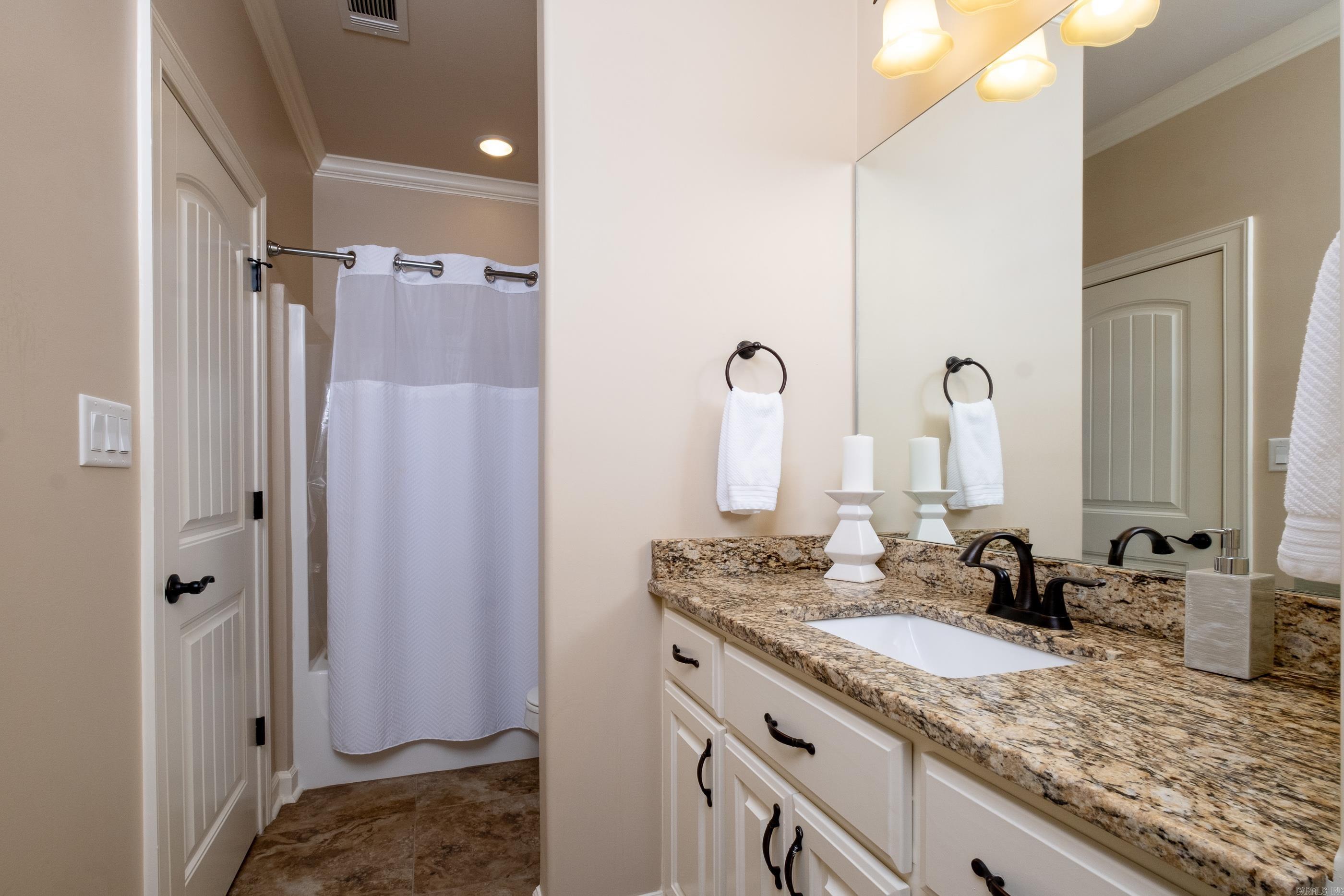 WOODLANDS EDGE - Residential