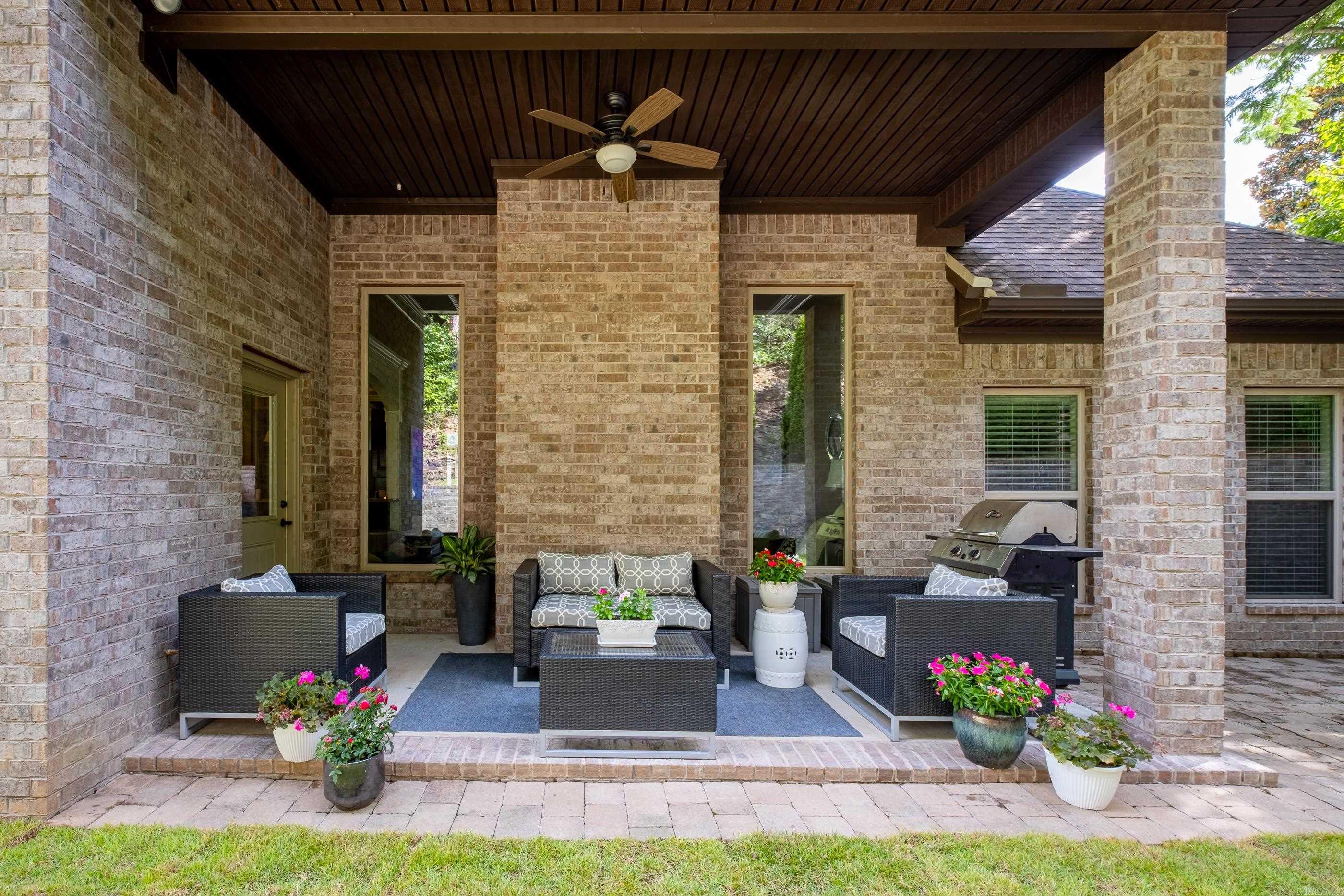 WOODLANDS EDGE - Residential