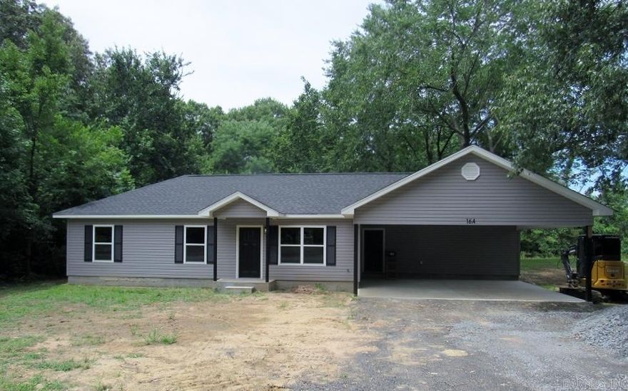 NEW Construction in the heart of Mayflower. Close to schools, shopping, churches and it is centrally located between Conway and Little Rock. Here is a move in ready new home that is beautiful with 3 bedrooms, 2 baths, separate laundry room and a bonus room, can be office/pantry or whatever you want to use it for. Make your appointment today before it is too late. Still working on the yard but it will be finished before you close.