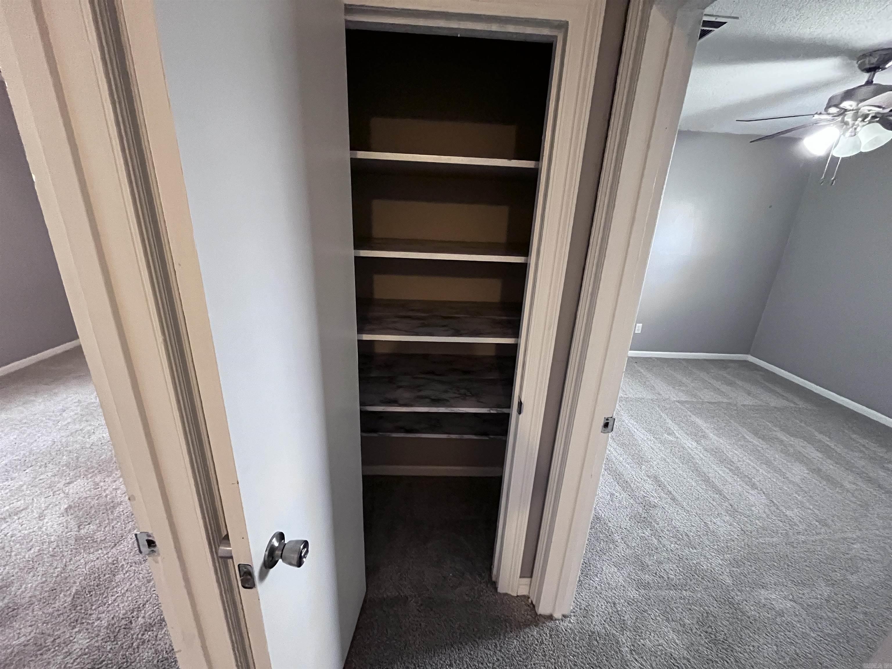 Towering Oaks - Residential Lease