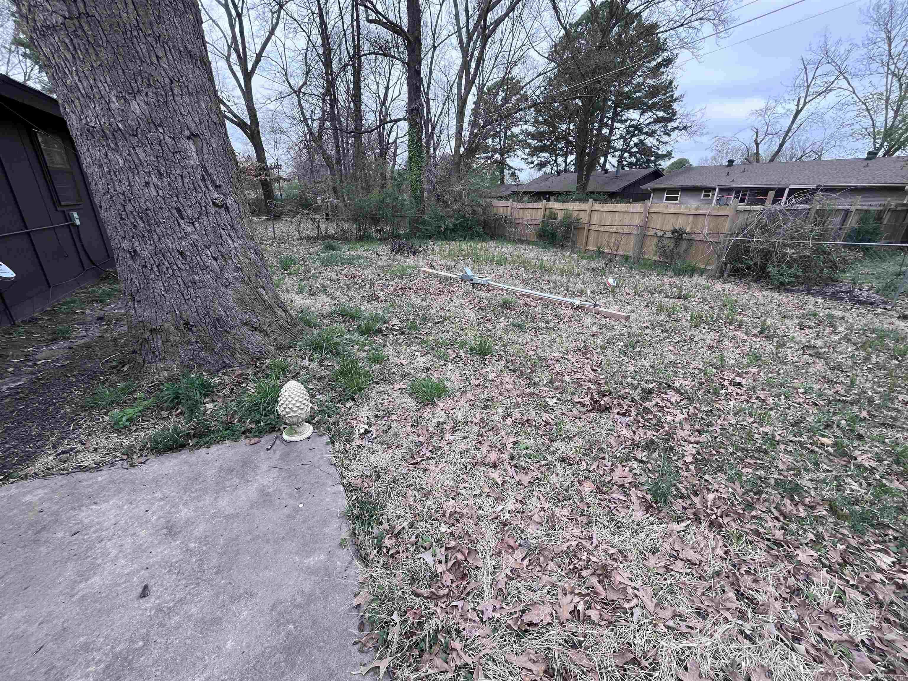 Towering Oaks - Residential Lease