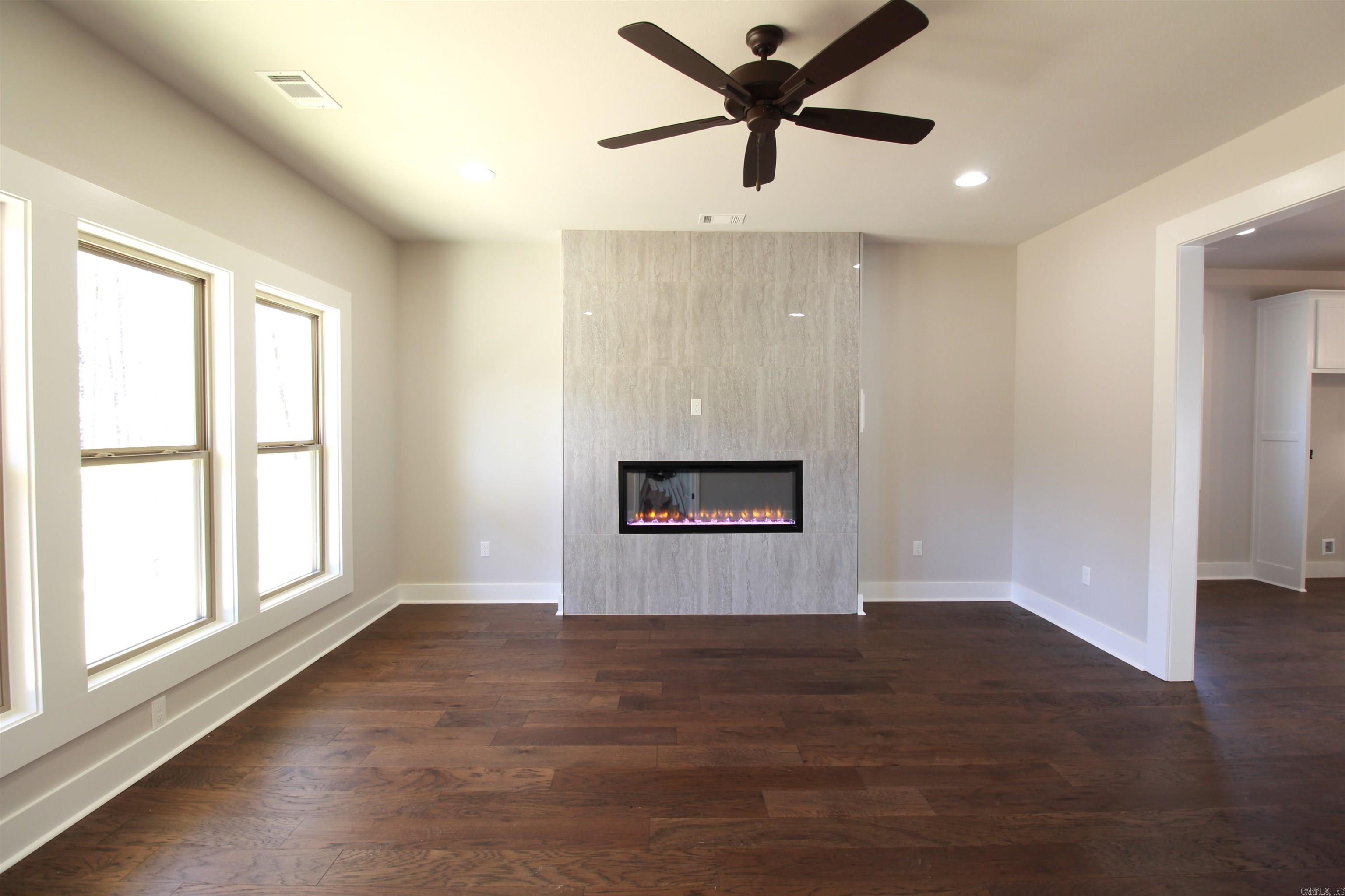 GIBRALTER HGTS - Residential