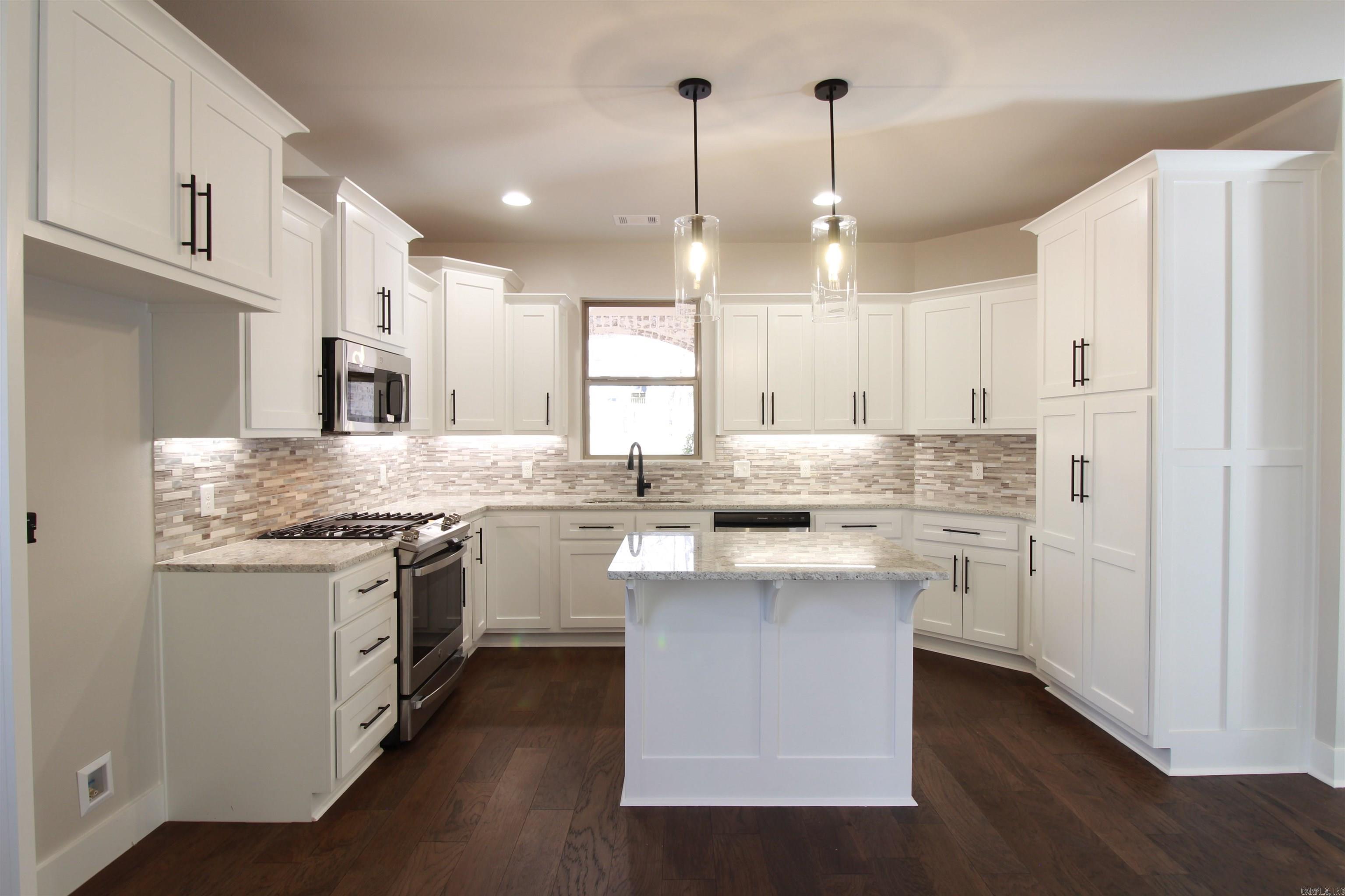 GIBRALTER HGTS - Residential