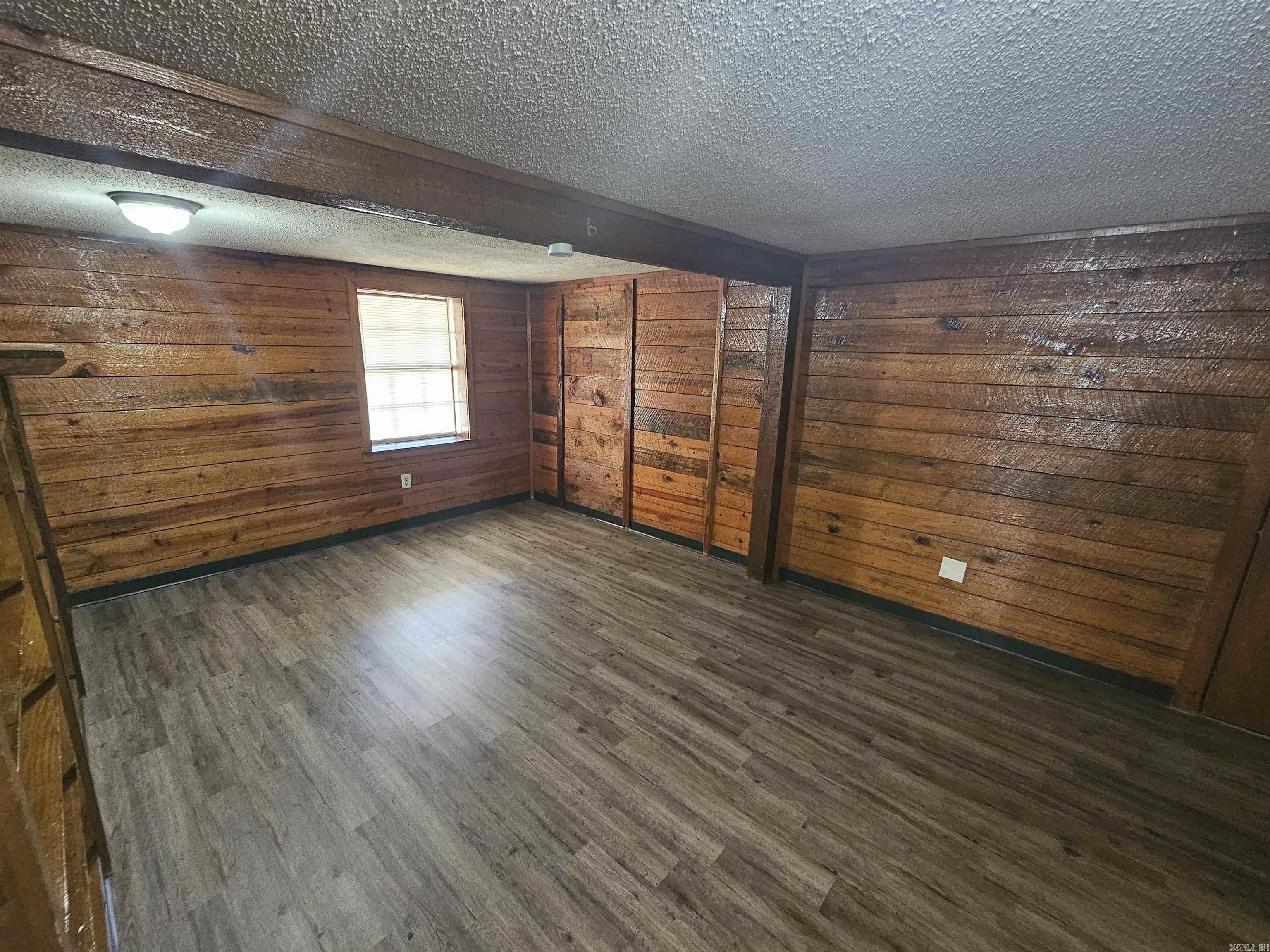 Metes & Bounds - Residential Lease