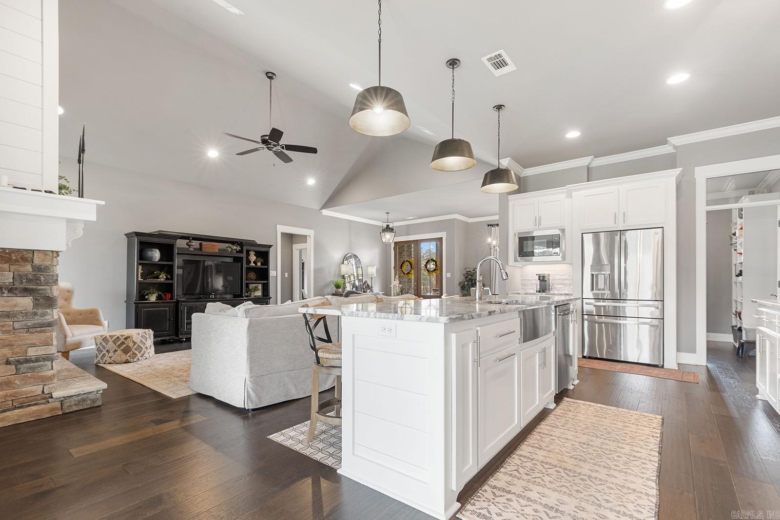 THE VINEYARD - Residential