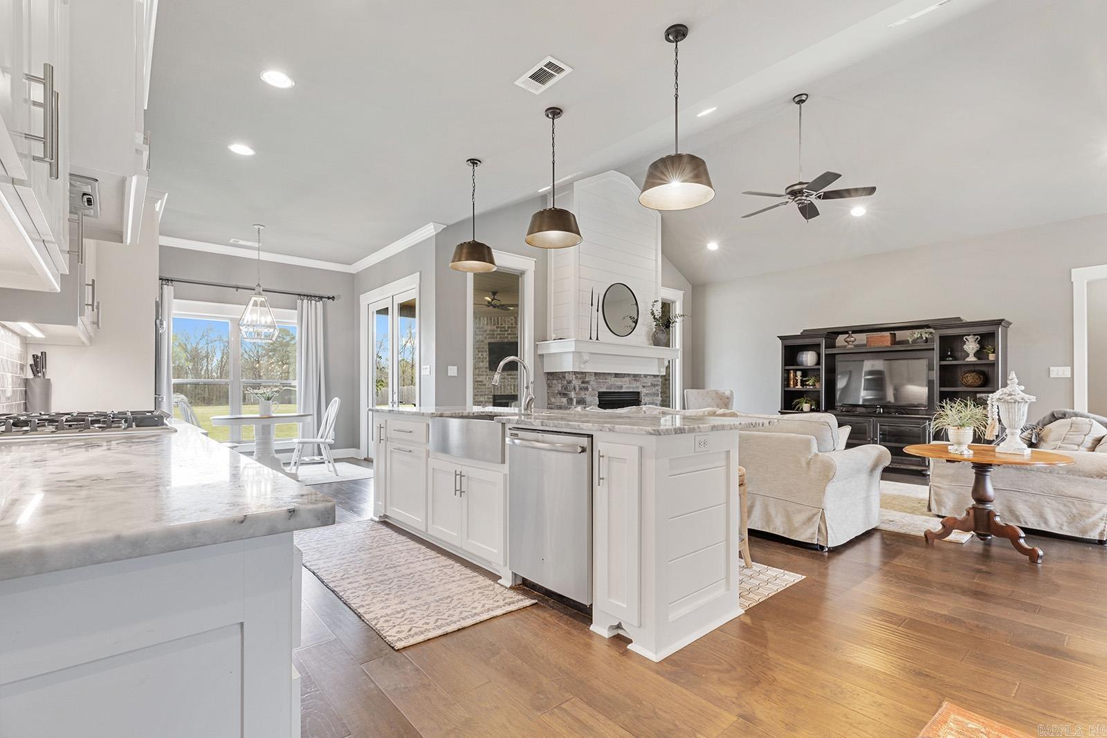 THE VINEYARD - Residential
