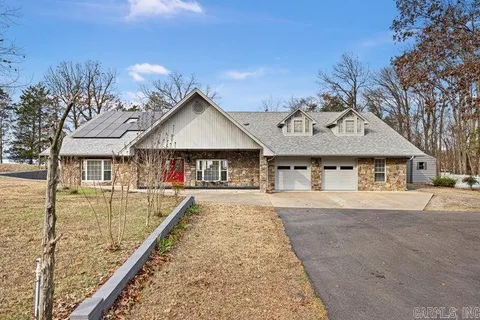 MLS: 25000459