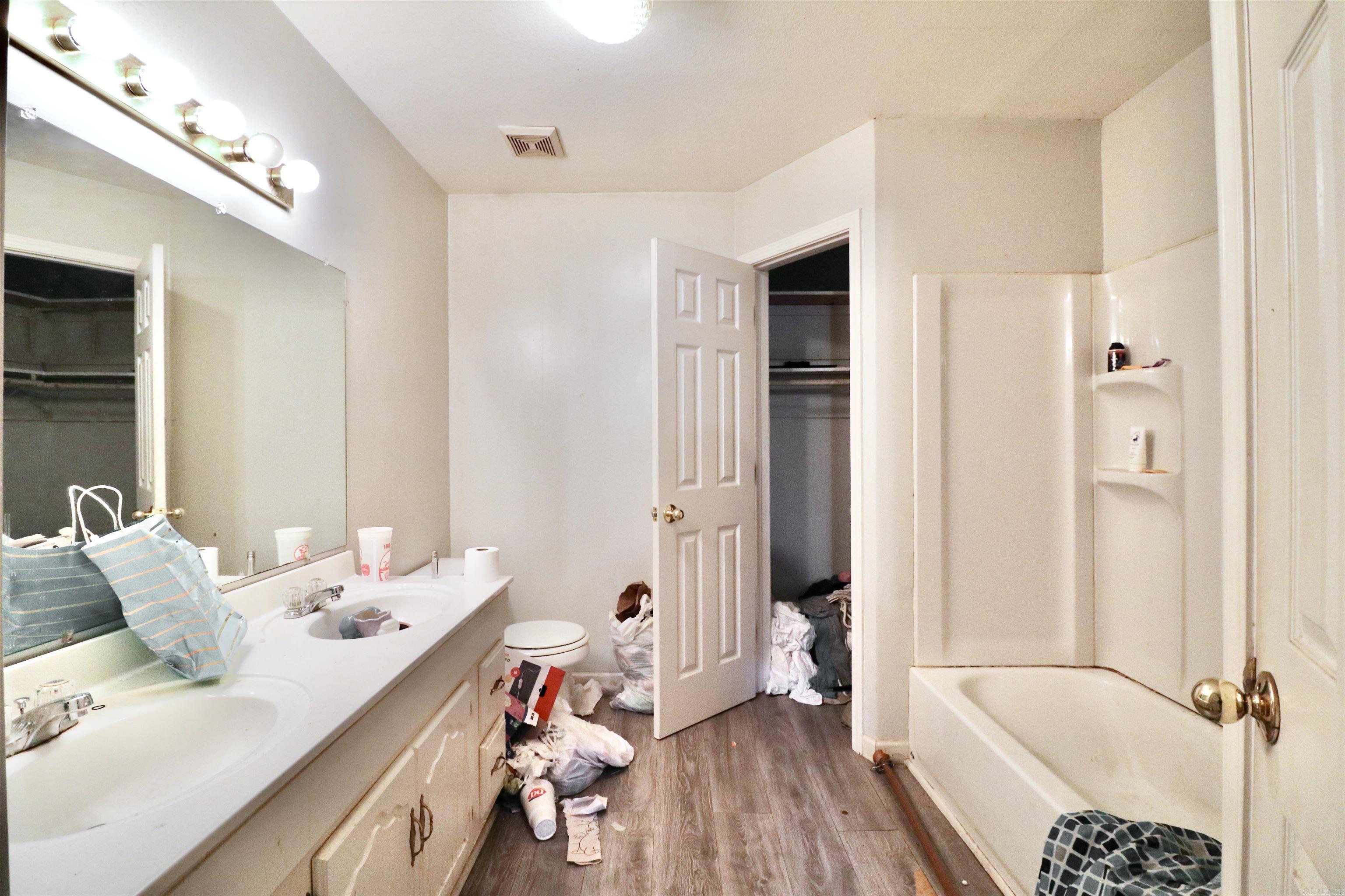 Hickory Hollow - Residential