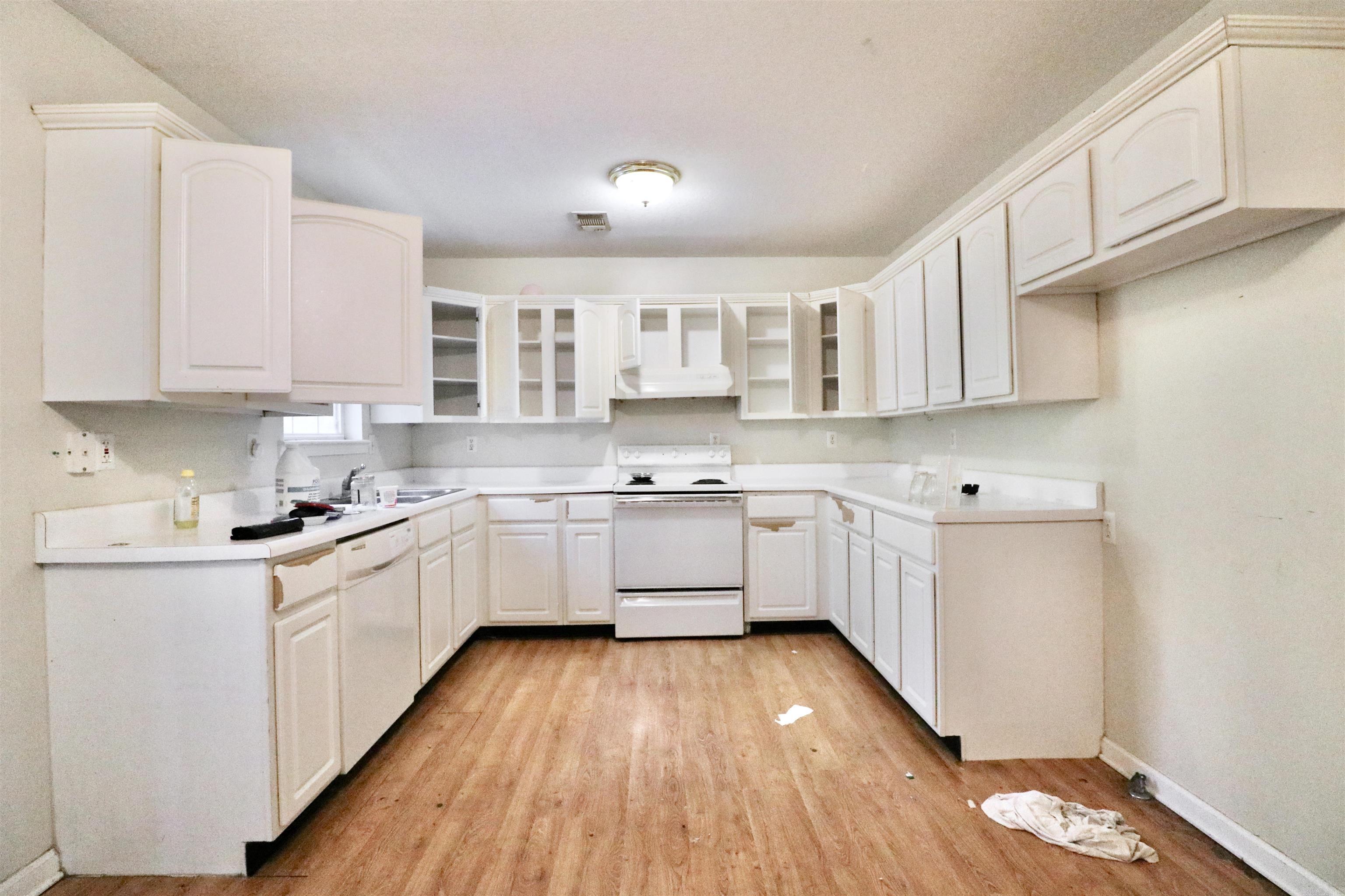 Hickory Hollow - Residential