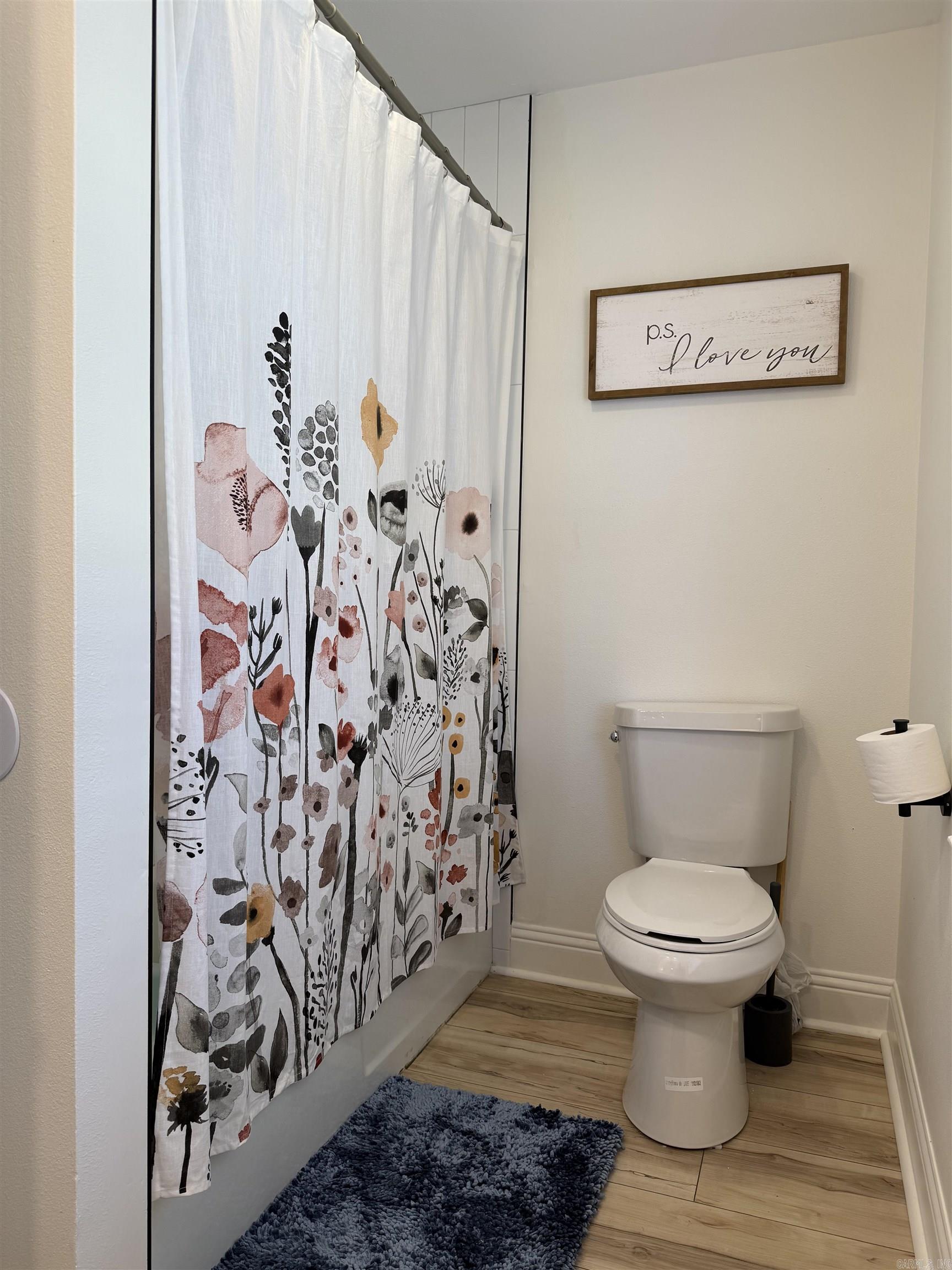 EAST MEADOW - Residential