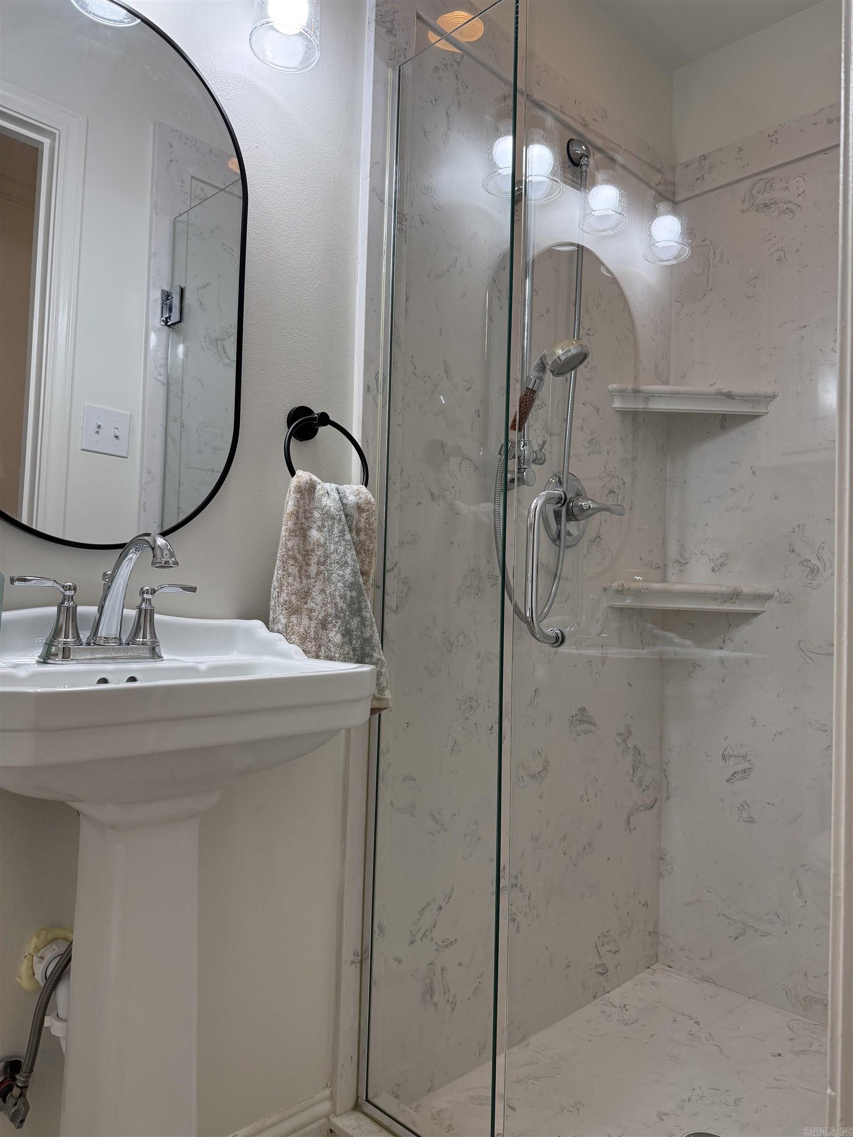 EAST MEADOW - Residential