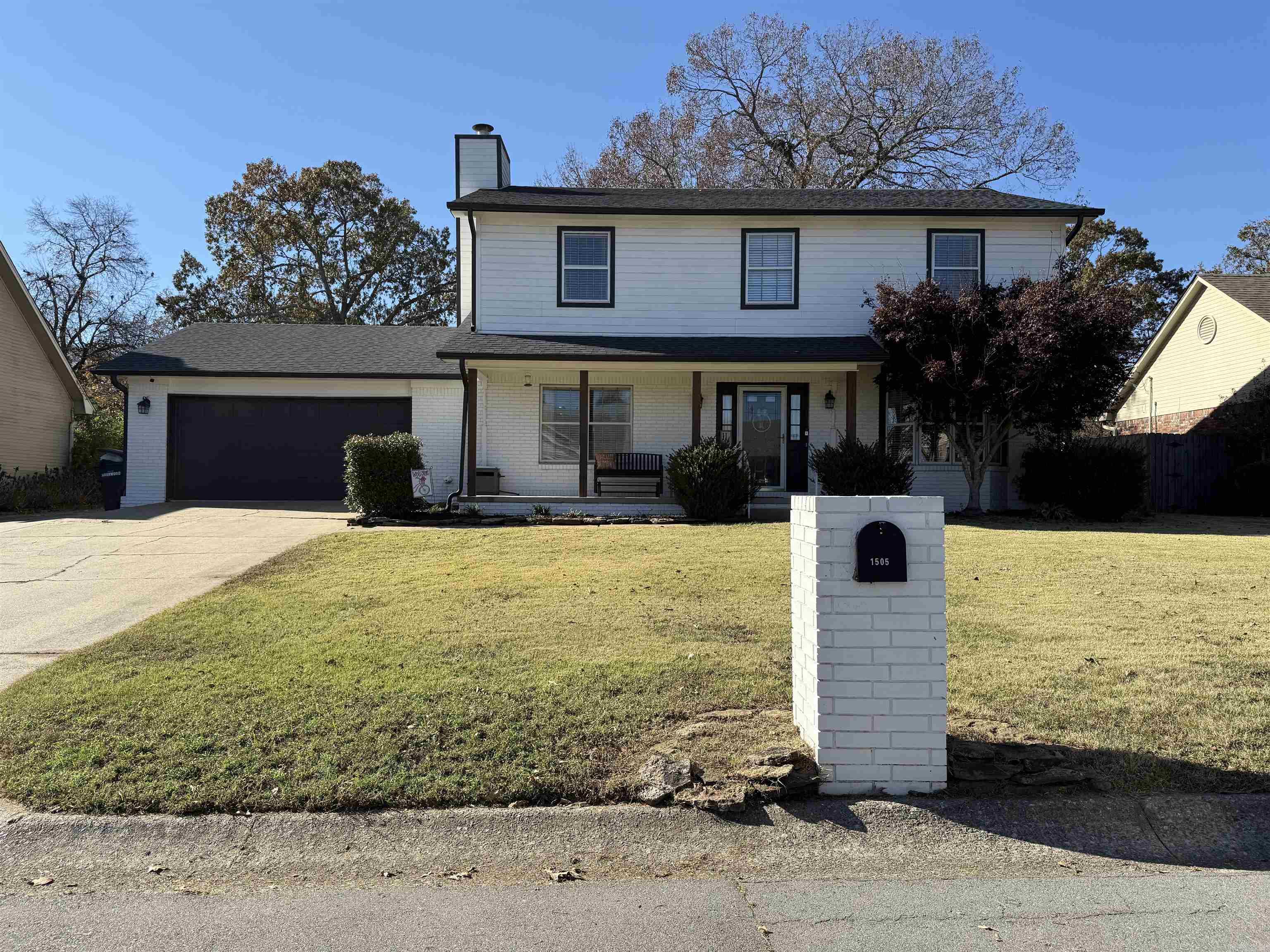 EAST MEADOW - Residential