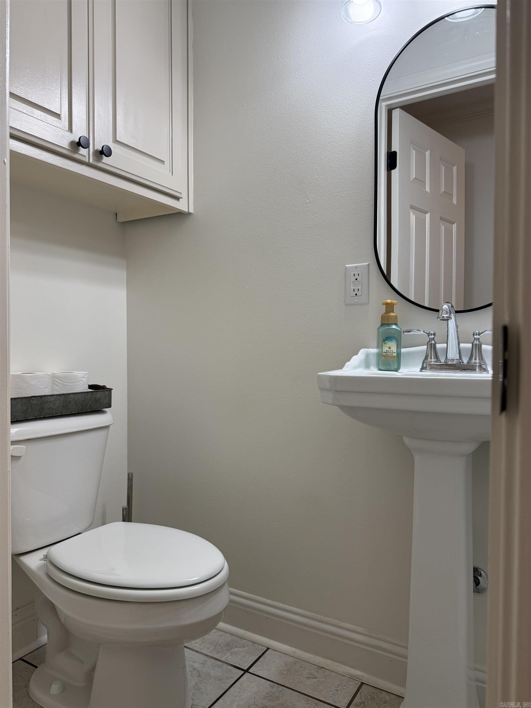 EAST MEADOW - Residential