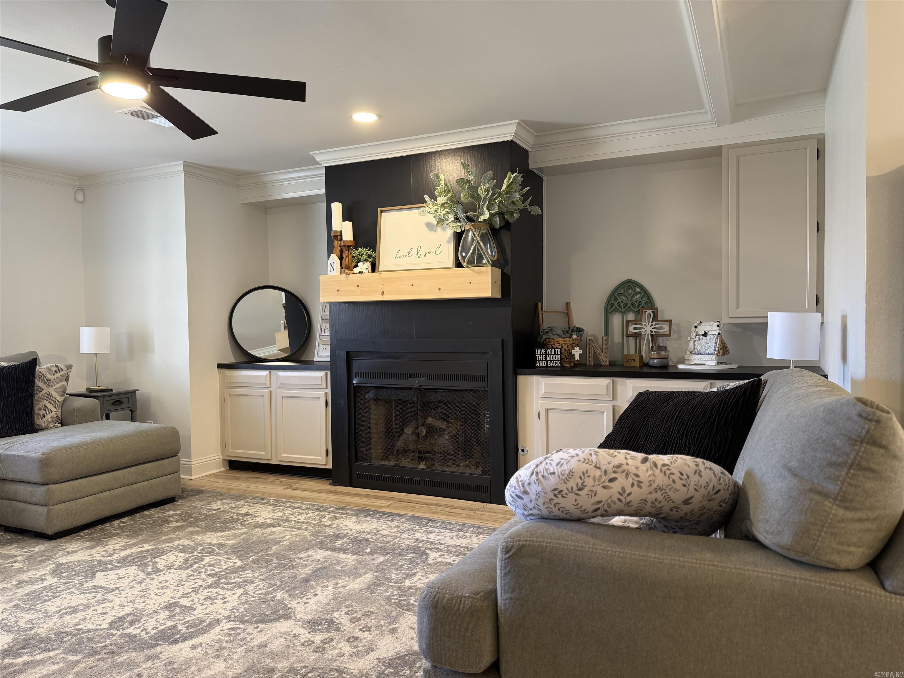 EAST MEADOW - Residential