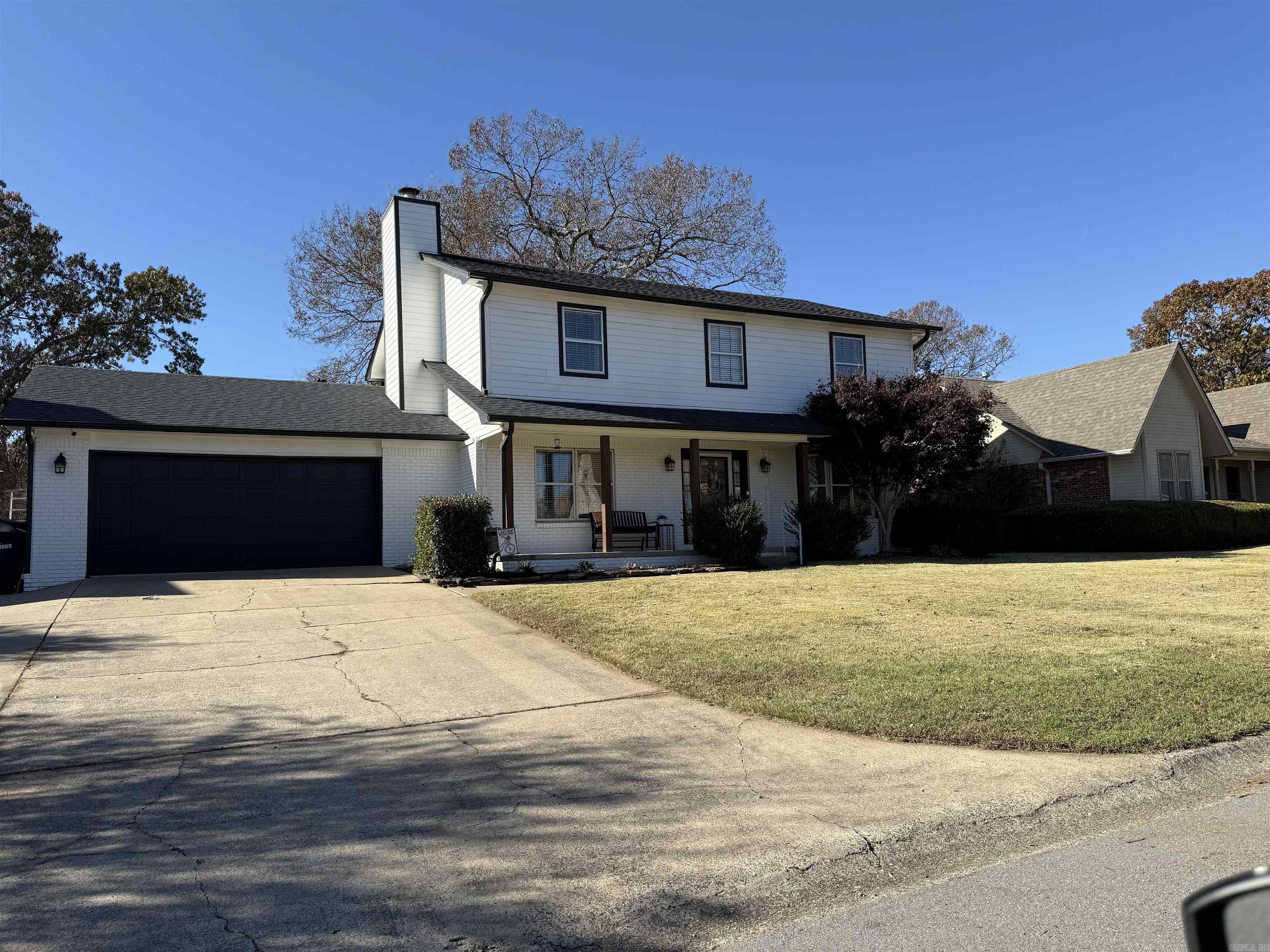 EAST MEADOW - Residential