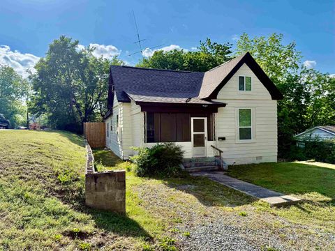 Photo of 3601 Parker Street, North Little Rock, AR 72118 (MLS # 26016203)