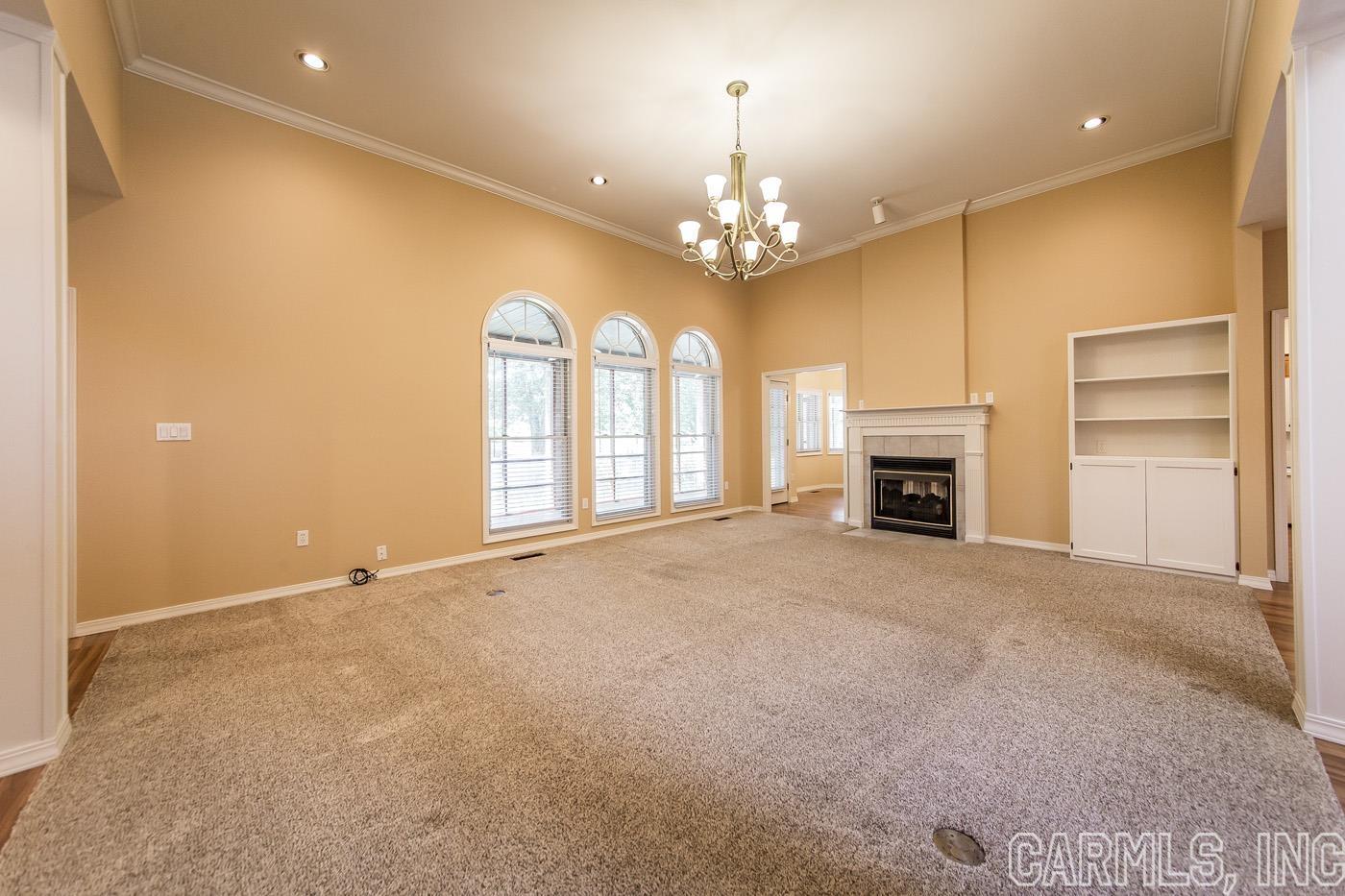 VINEGAR HILL  (H.P.R.) - Residential