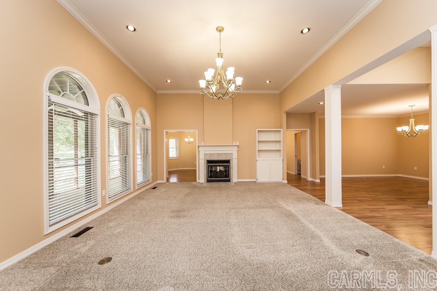 VINEGAR HILL  (H.P.R.) - Residential