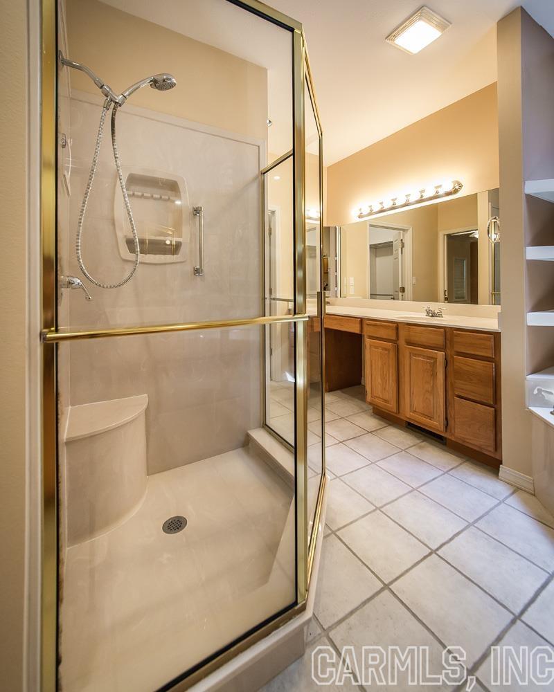 VINEGAR HILL  (H.P.R.) - Residential