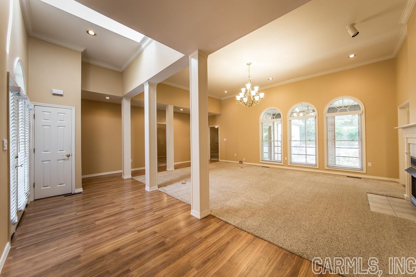 VINEGAR HILL  (H.P.R.) - Residential