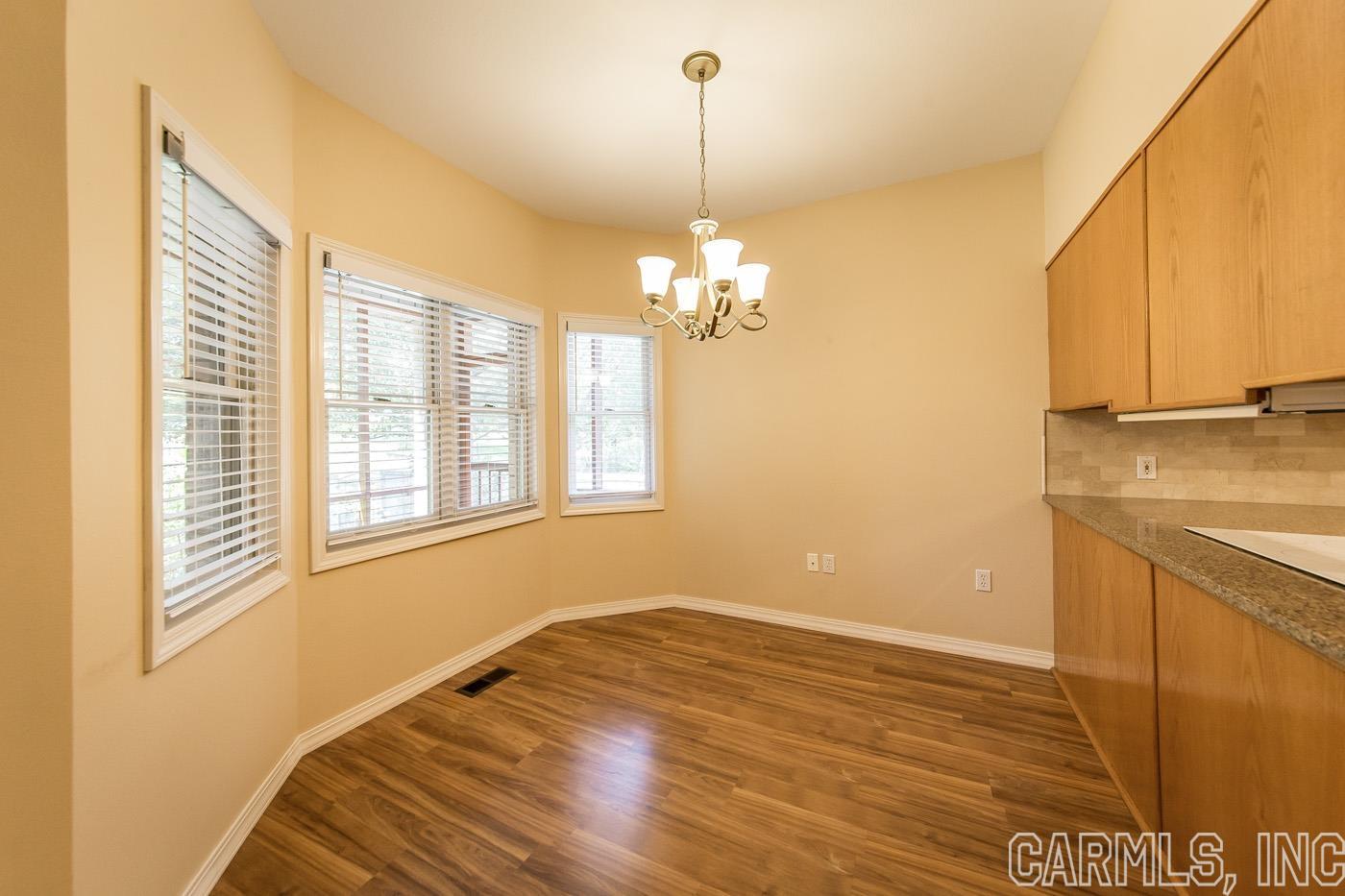 VINEGAR HILL  (H.P.R.) - Residential